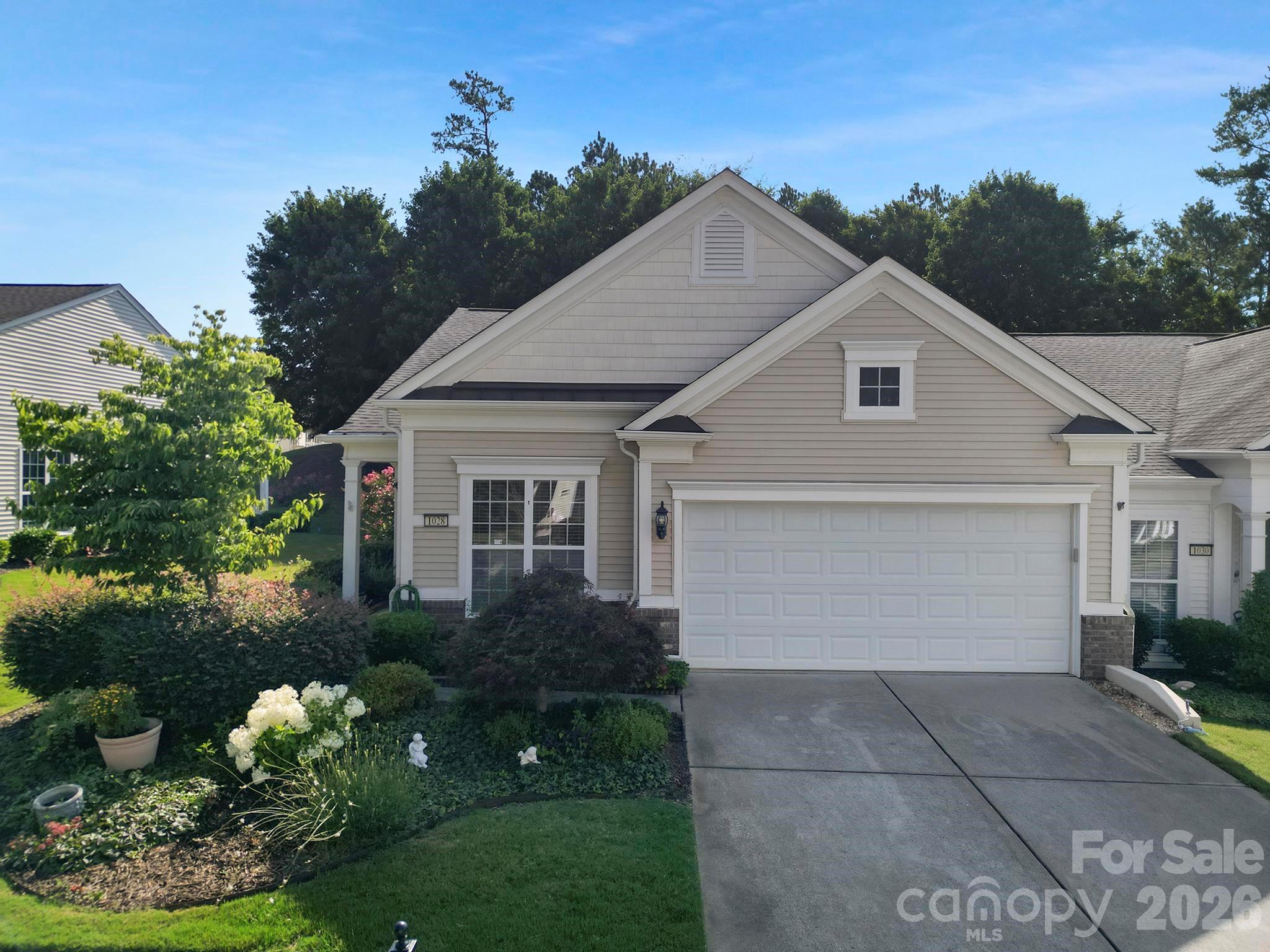 1028 Sweetleaf Drive Property Photo 2