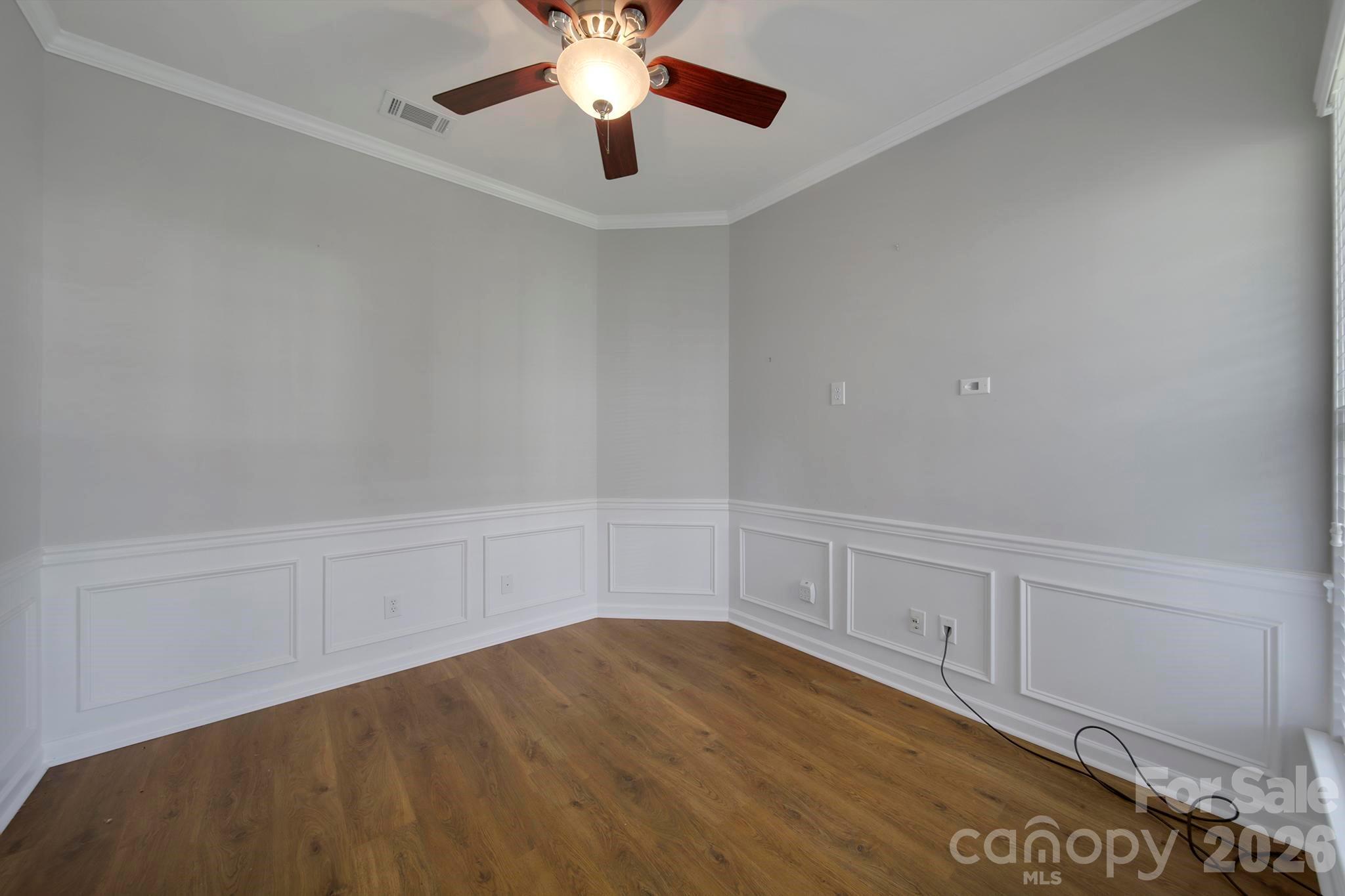 1028 Sweetleaf Drive Property Photo 4