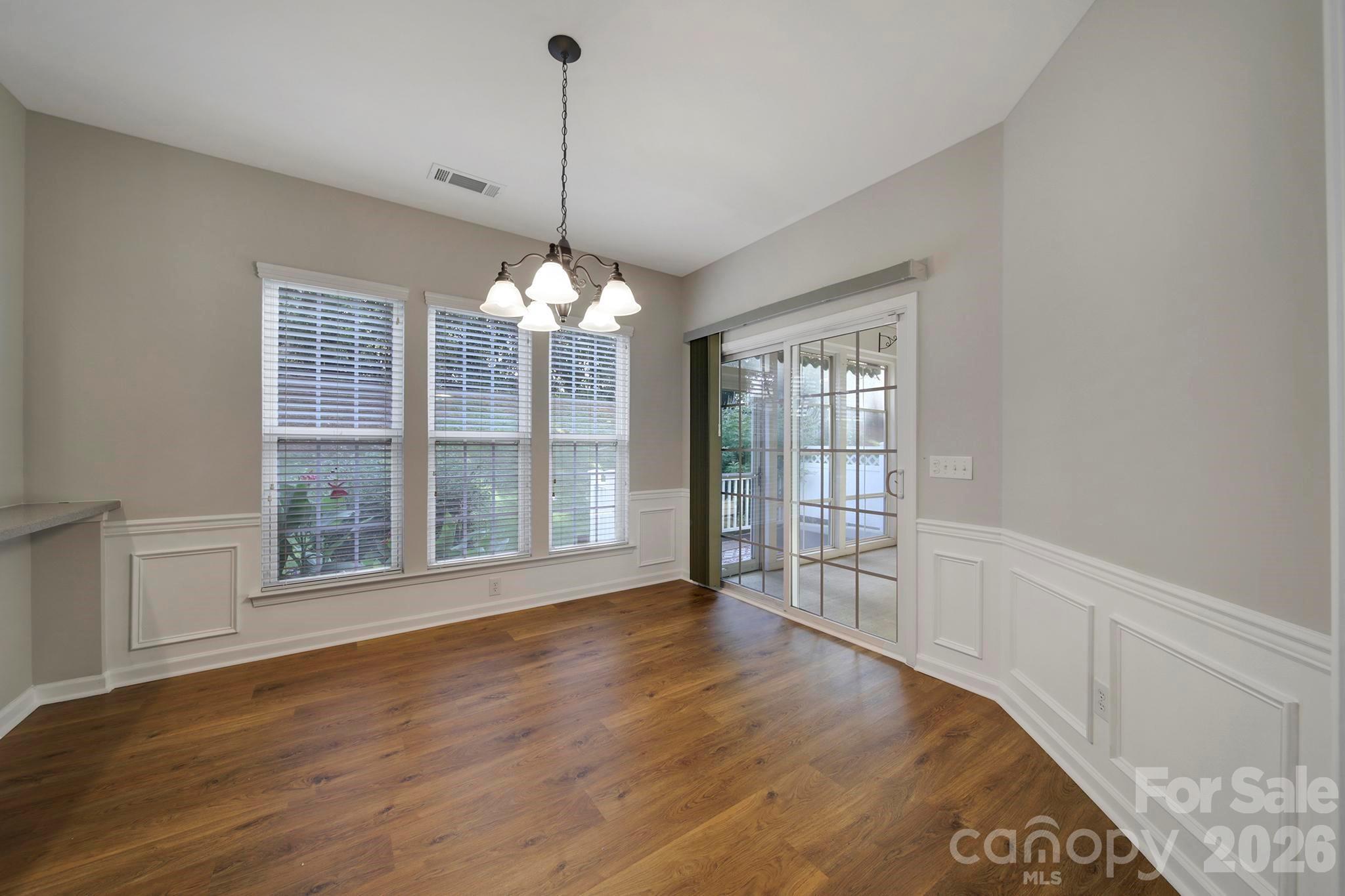 1028 Sweetleaf Drive Property Photo 13
