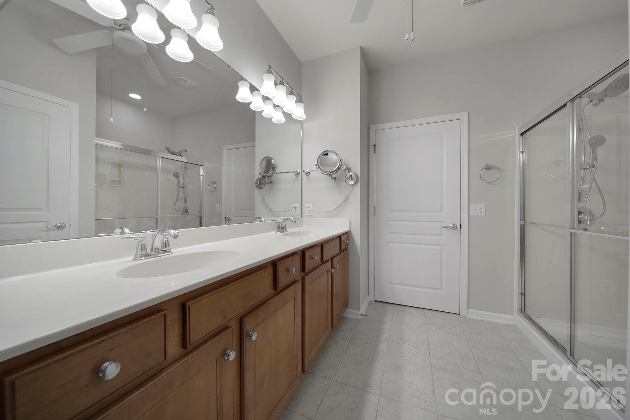 1028 Sweetleaf Drive Property Photo 18