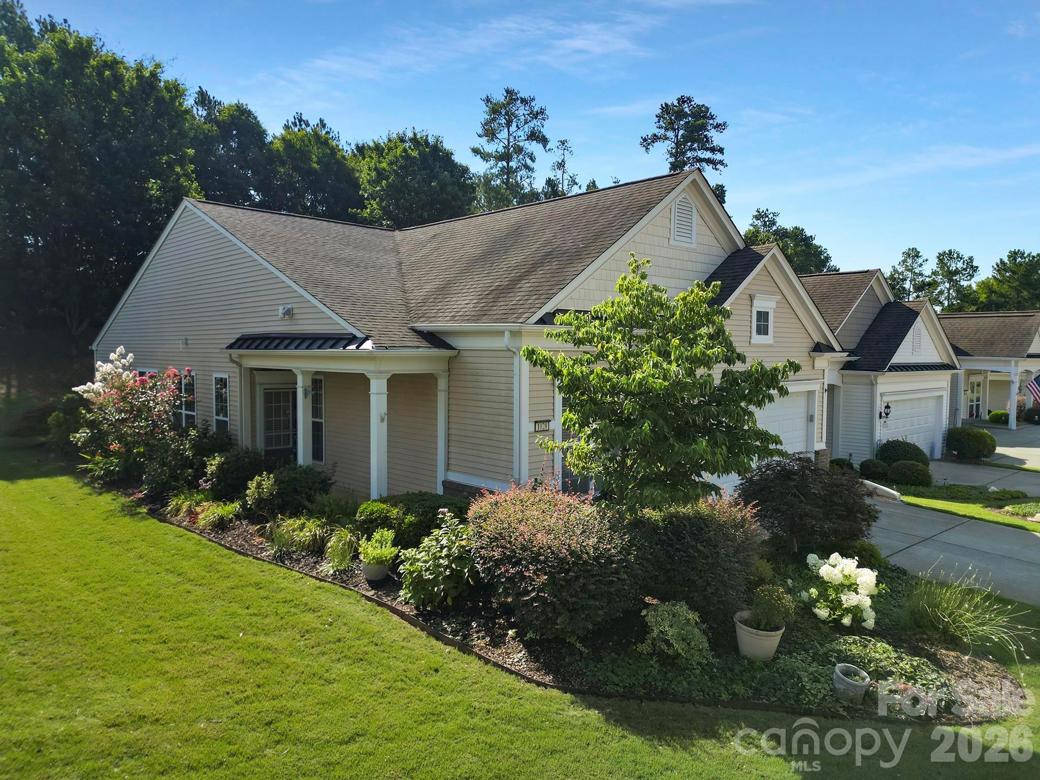 1028 Sweetleaf Drive Property Photo 28