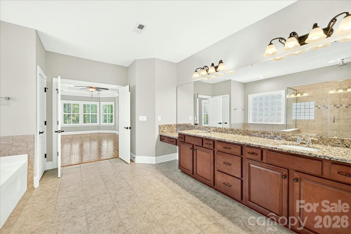 13116 May River Lane Property Photo 28