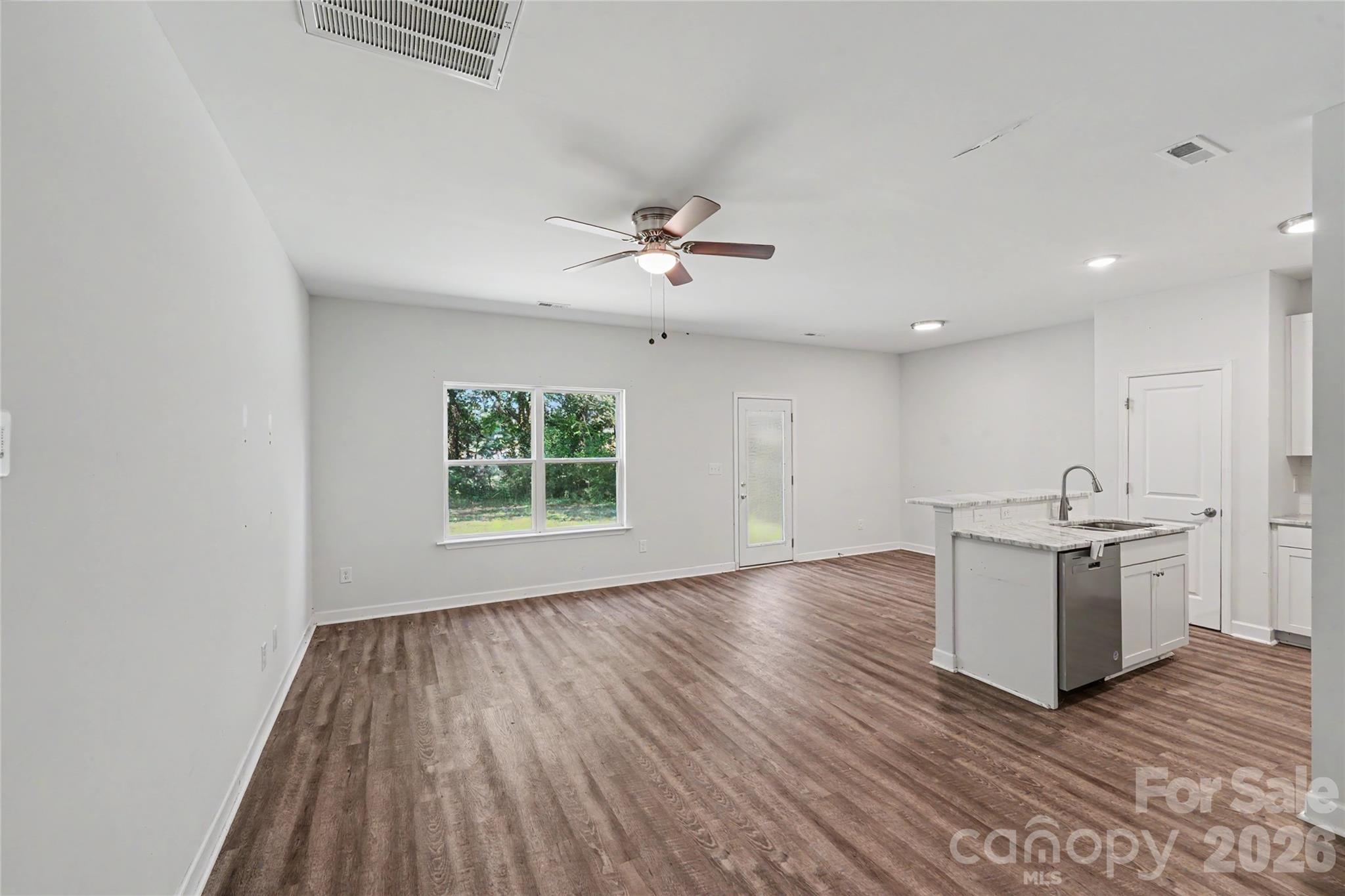 219 N Scruggs Street Property Photo 3