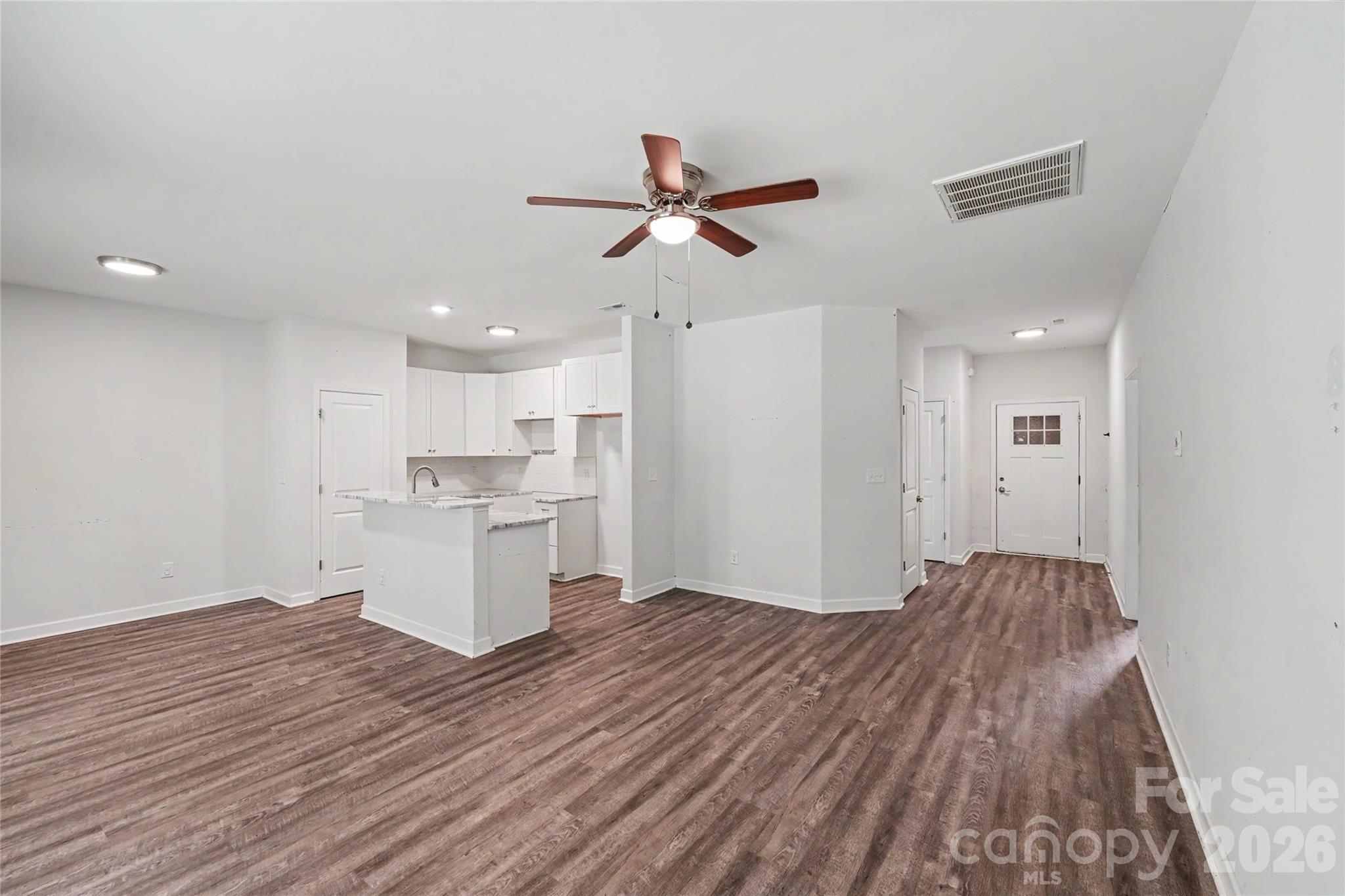 219 N Scruggs Street Property Photo 8