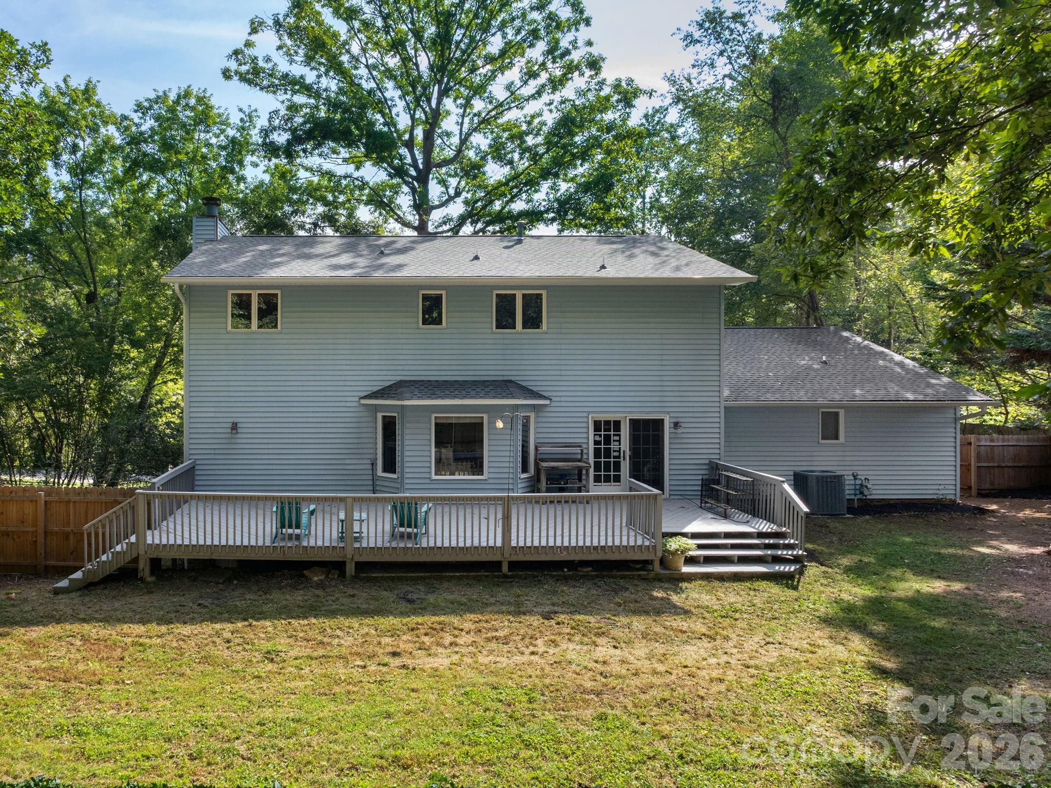 30 S Oaks Circle Property Photo 2