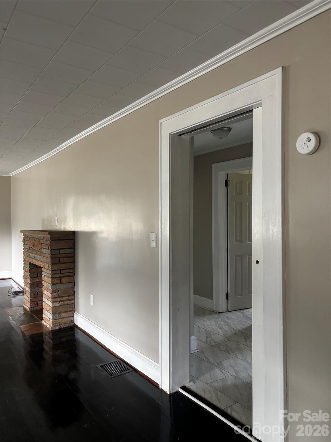 907 Maple Avenue Property Photo 7