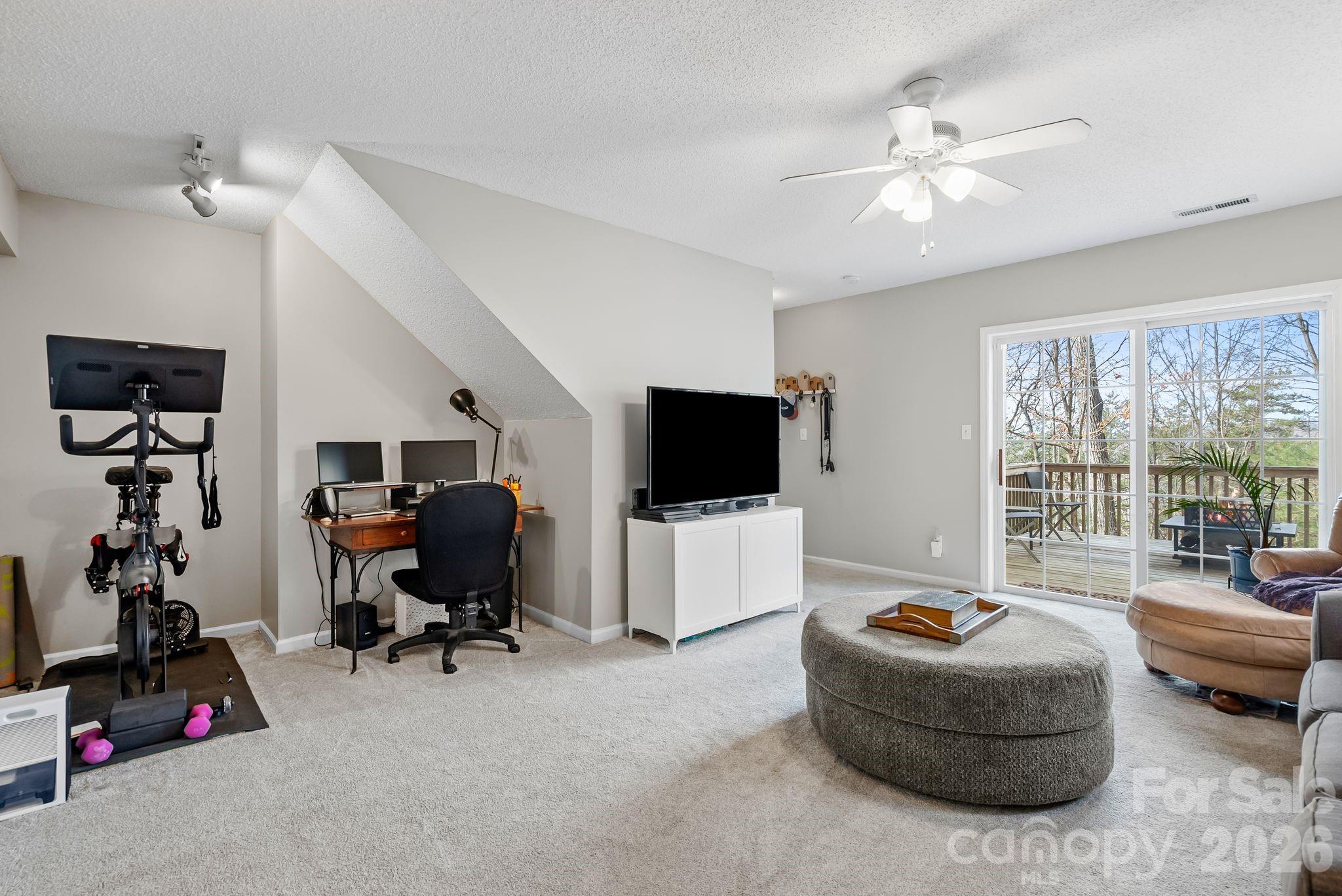 505 Kings Ridge Property Photo 31