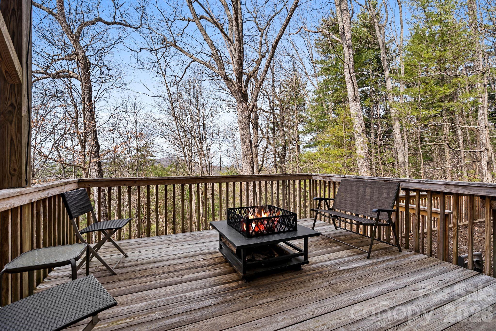 505 Kings Ridge Property Photo 33