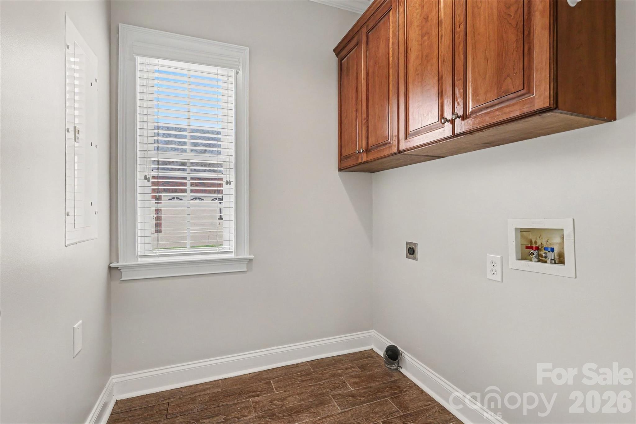 1004 Creekwalk Drive Property Photo 17