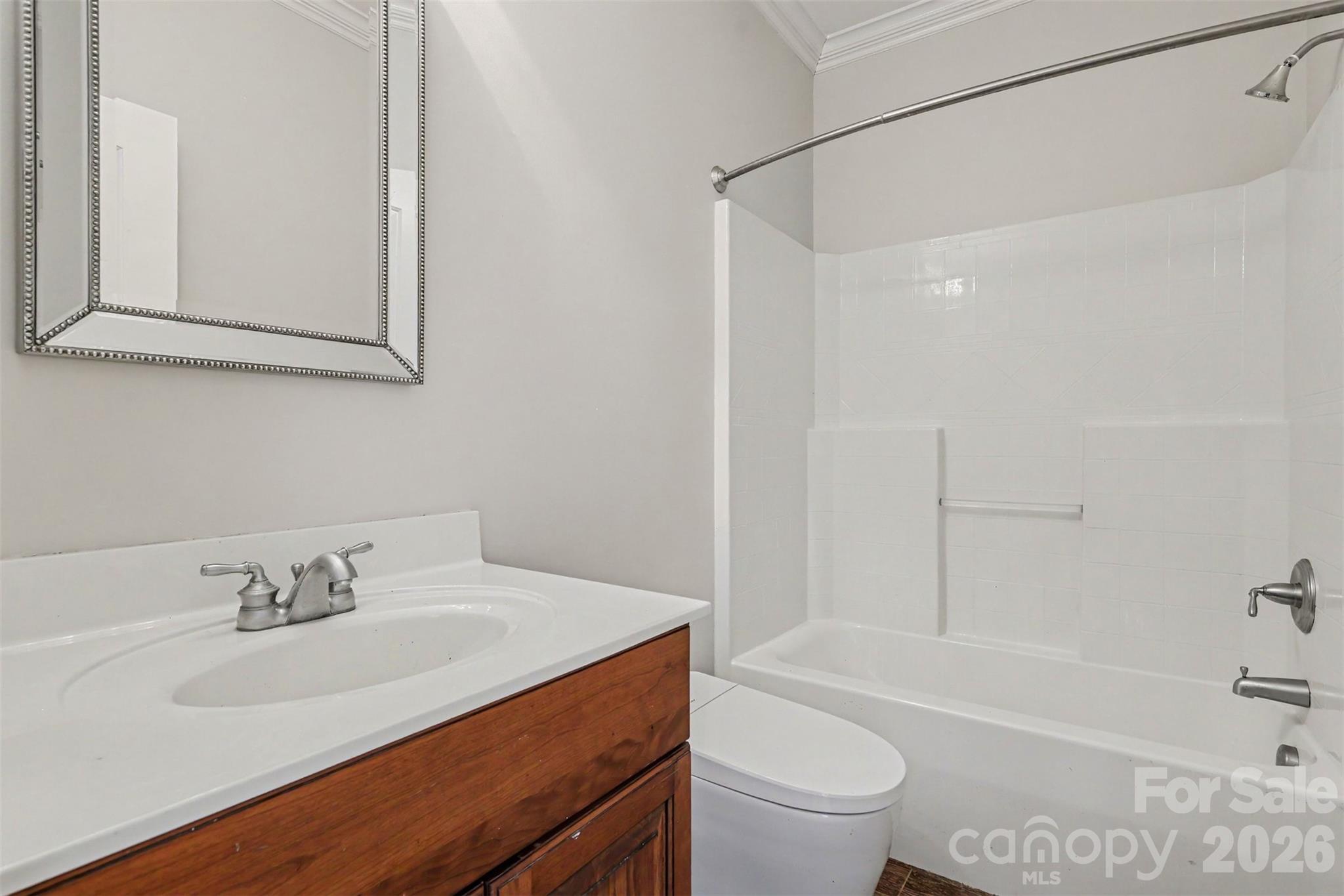 1004 Creekwalk Drive Property Photo 28