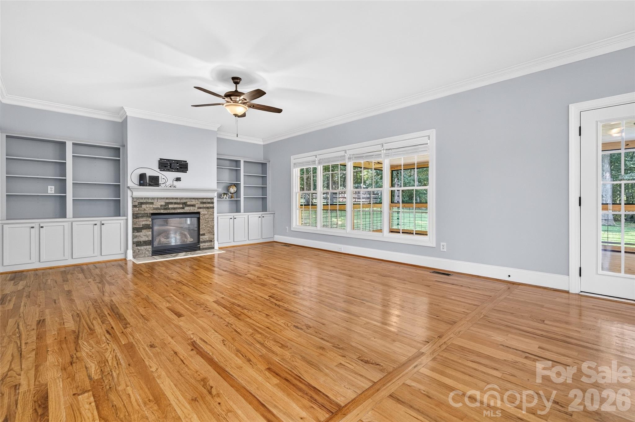 6208 Neptune Drive Property Photo 12