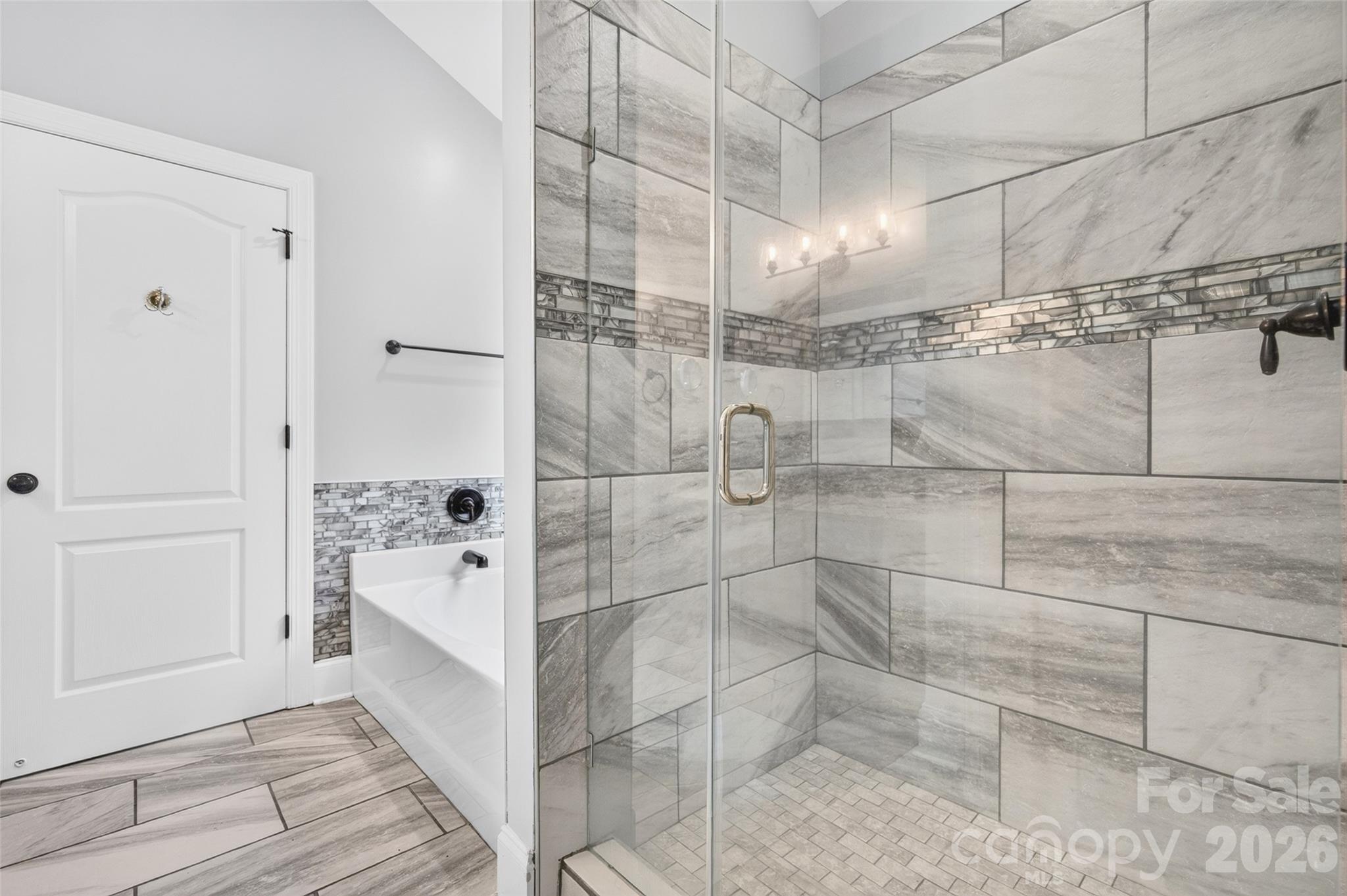 6208 Neptune Drive Property Photo 23