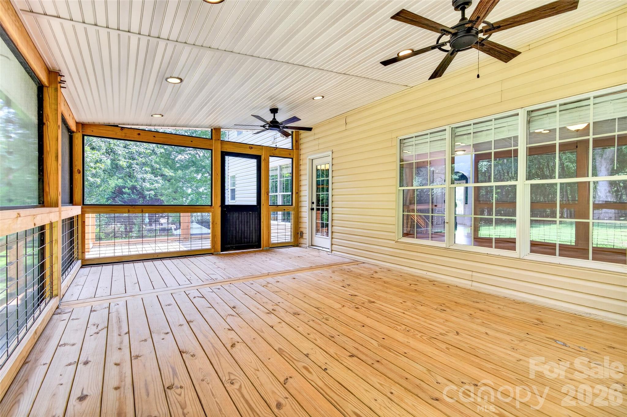 6208 Neptune Drive Property Photo 28