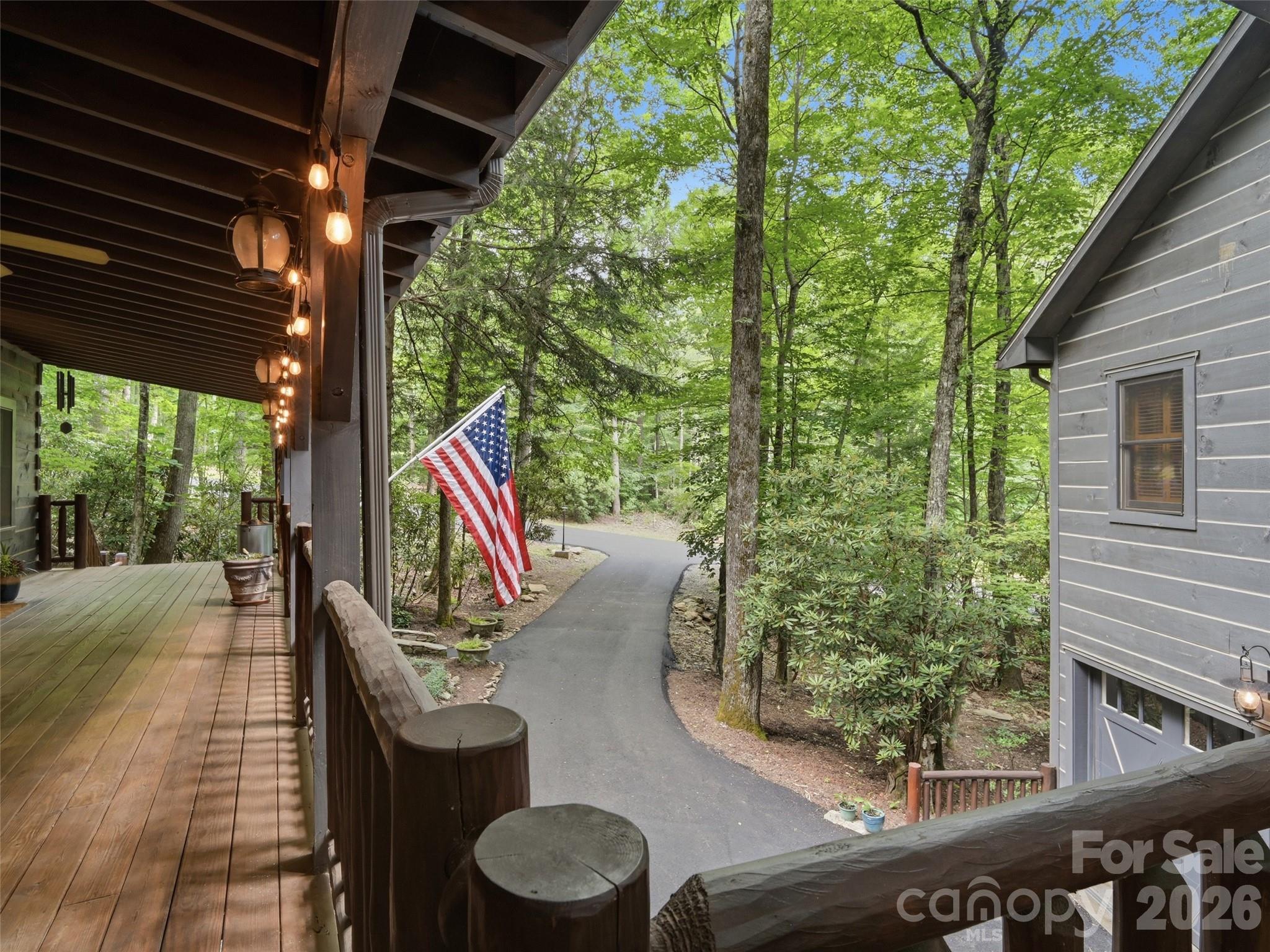 6 Laurel Branch Drive Property Photo 5