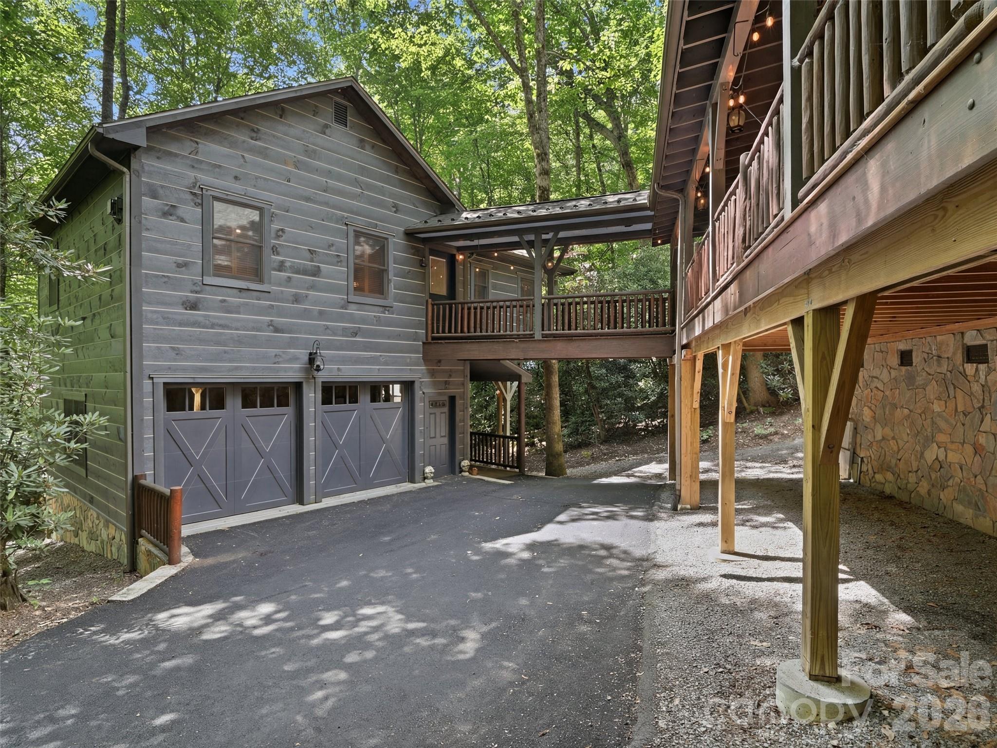 6 Laurel Branch Drive Property Photo 8