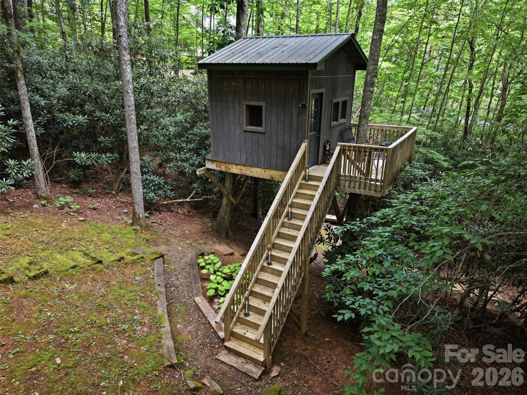 6 Laurel Branch Drive Property Photo 9