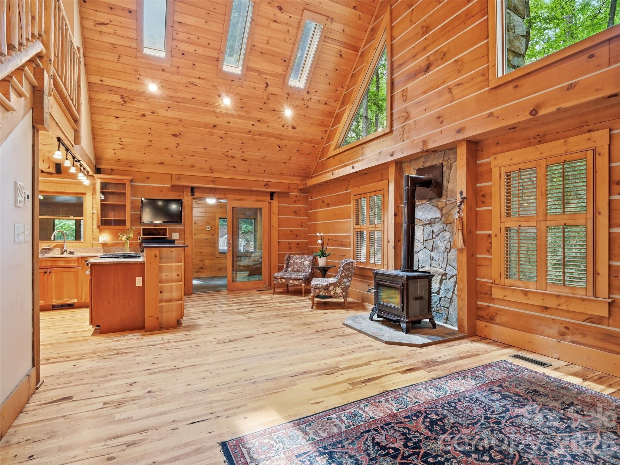 6 Laurel Branch Drive Property Photo 15