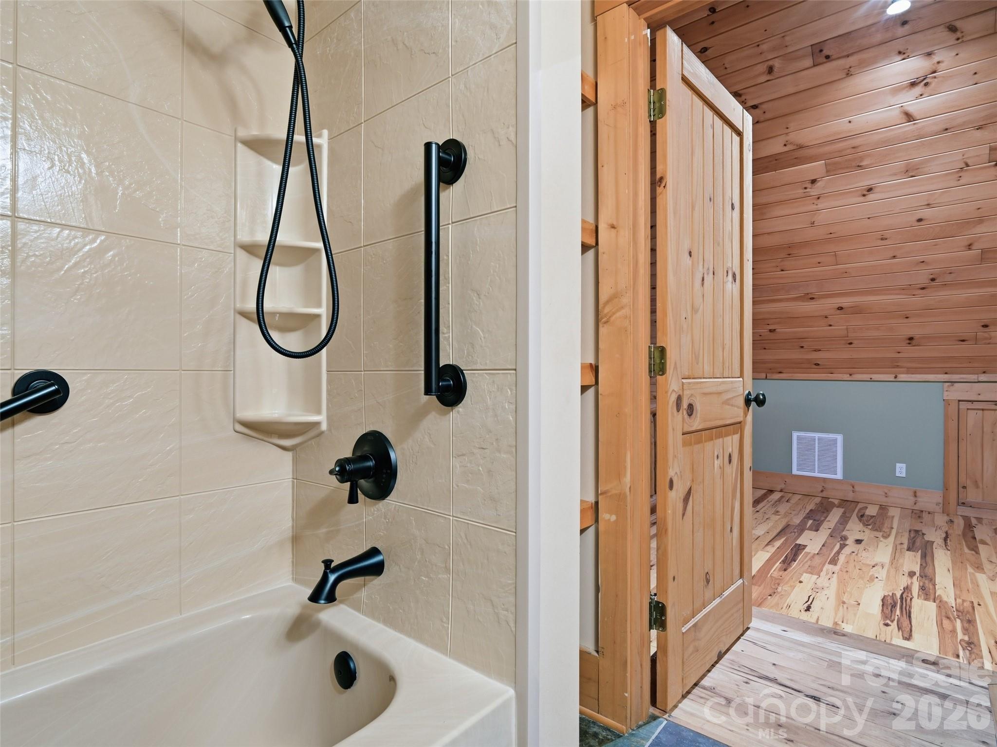 6 Laurel Branch Drive Property Photo 30