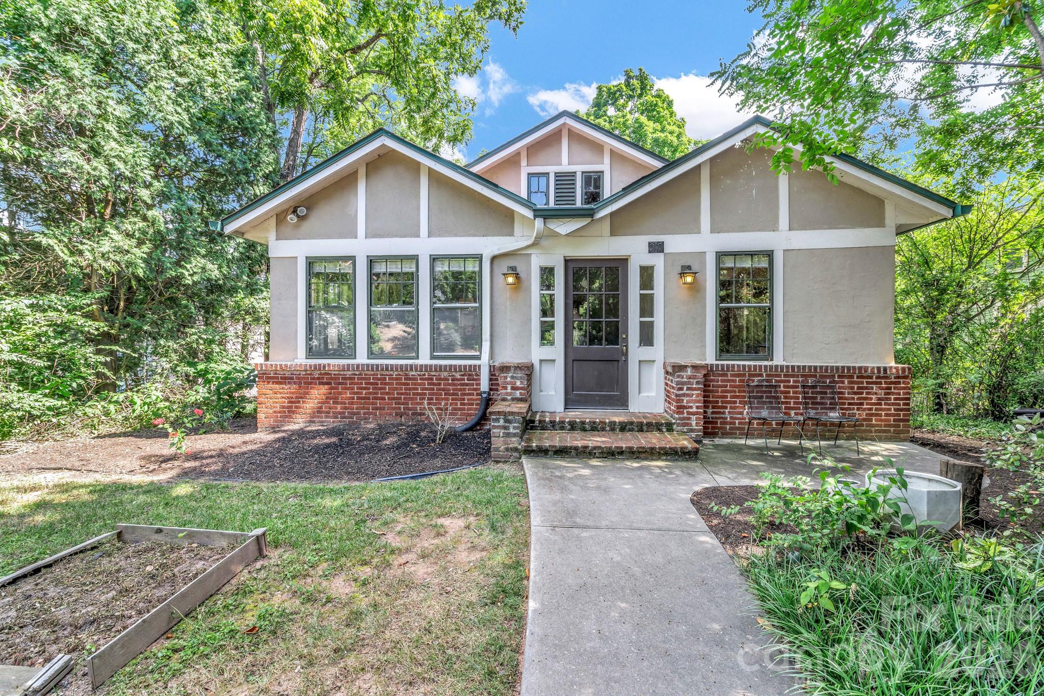 22 Fenner Avenue Property Photo 1