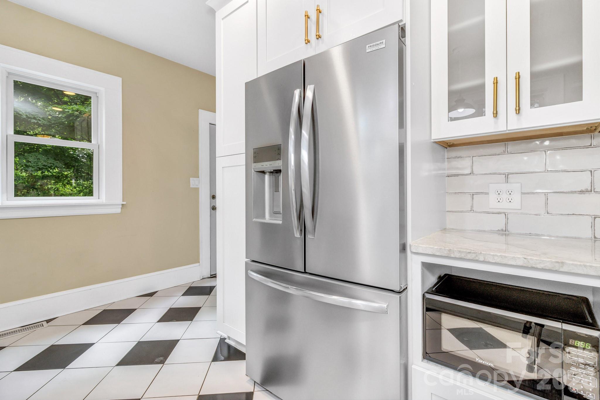 22 Fenner Avenue Property Photo 17