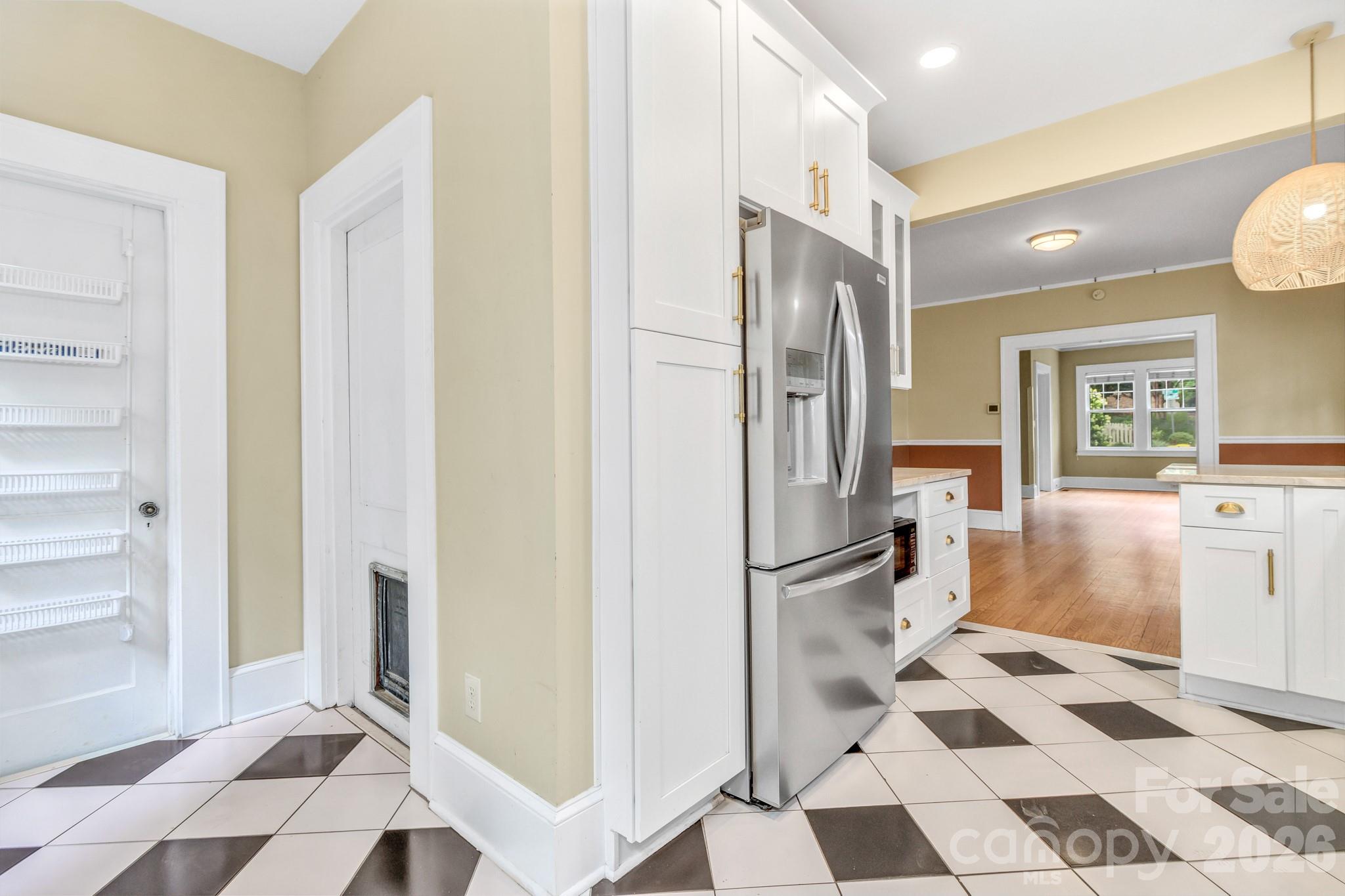 22 Fenner Avenue Property Photo 18