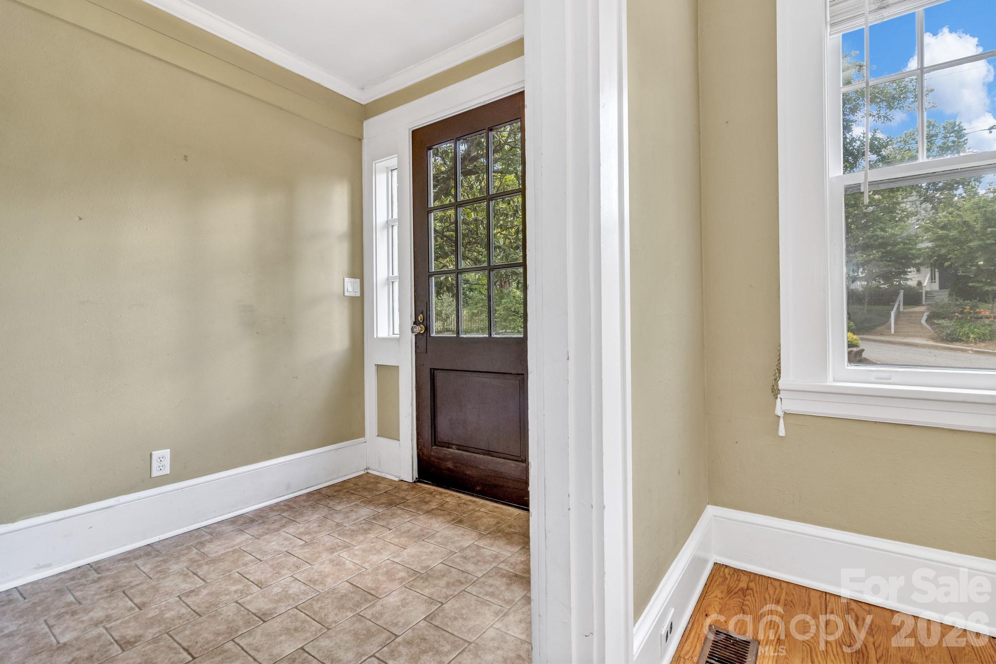 22 Fenner Avenue Property Photo 41
