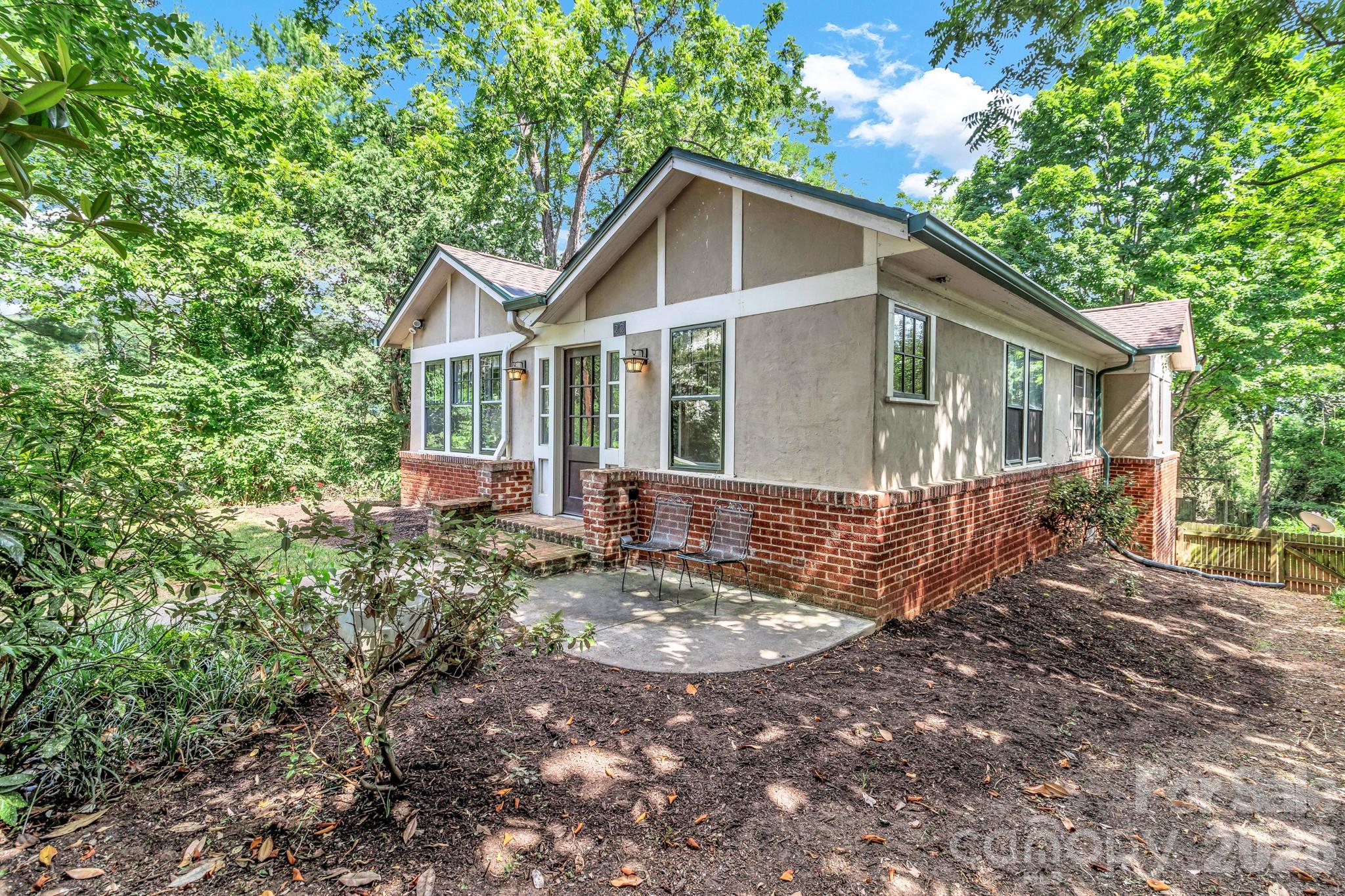 22 Fenner Avenue Property Photo 44