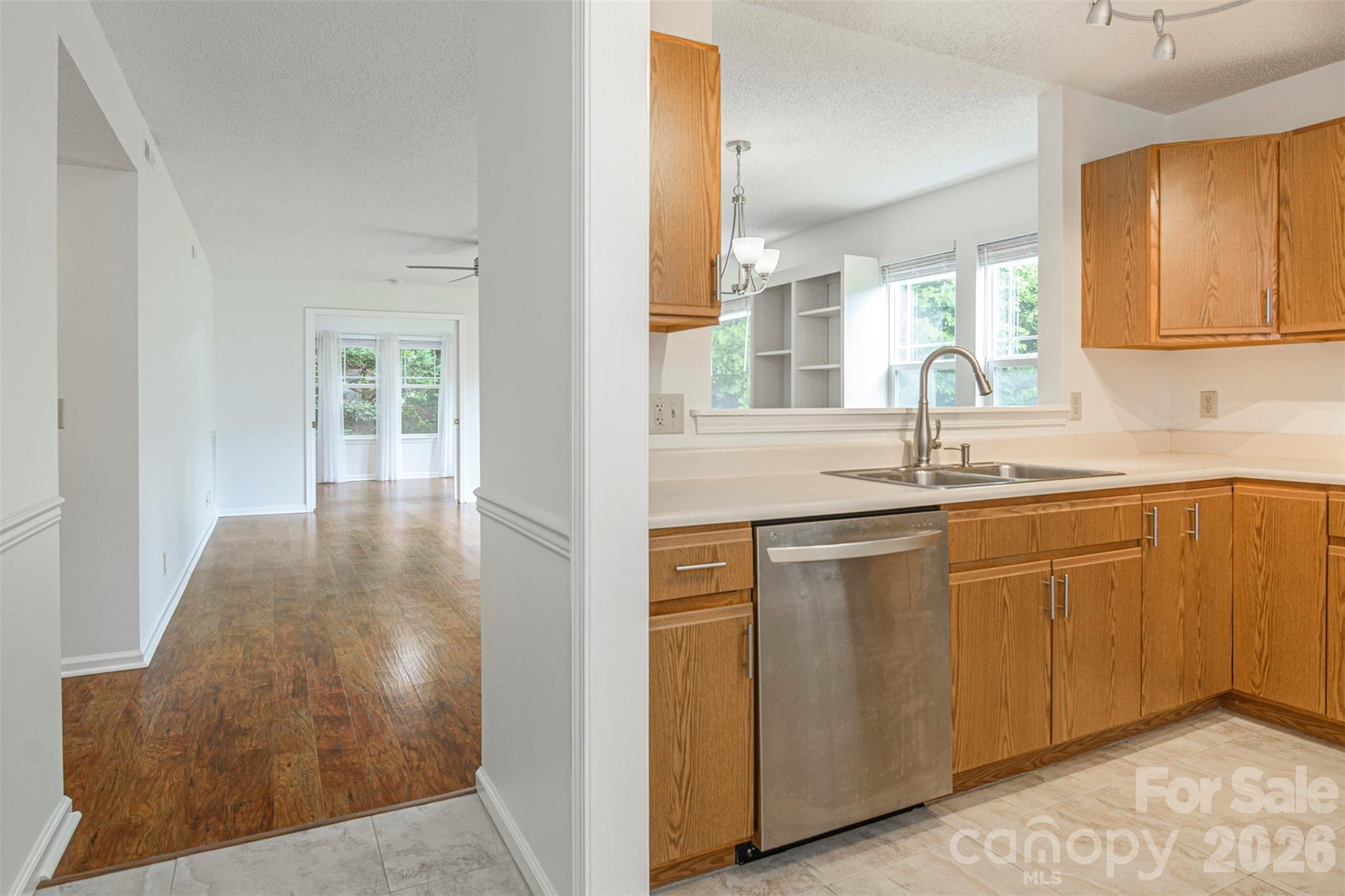 1405 Deermouse Way Property Photo 6