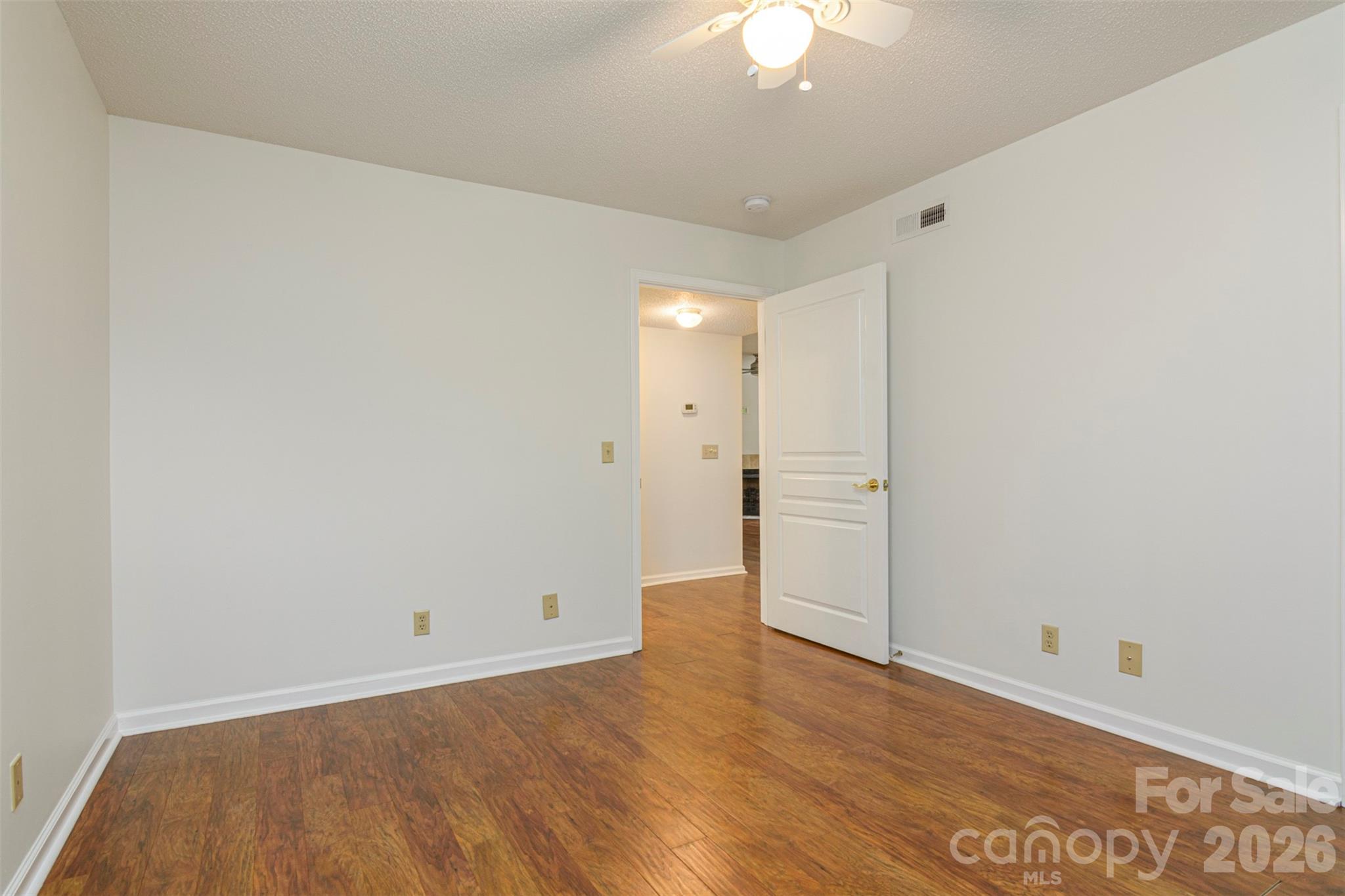 1405 Deermouse Way Property Photo 25