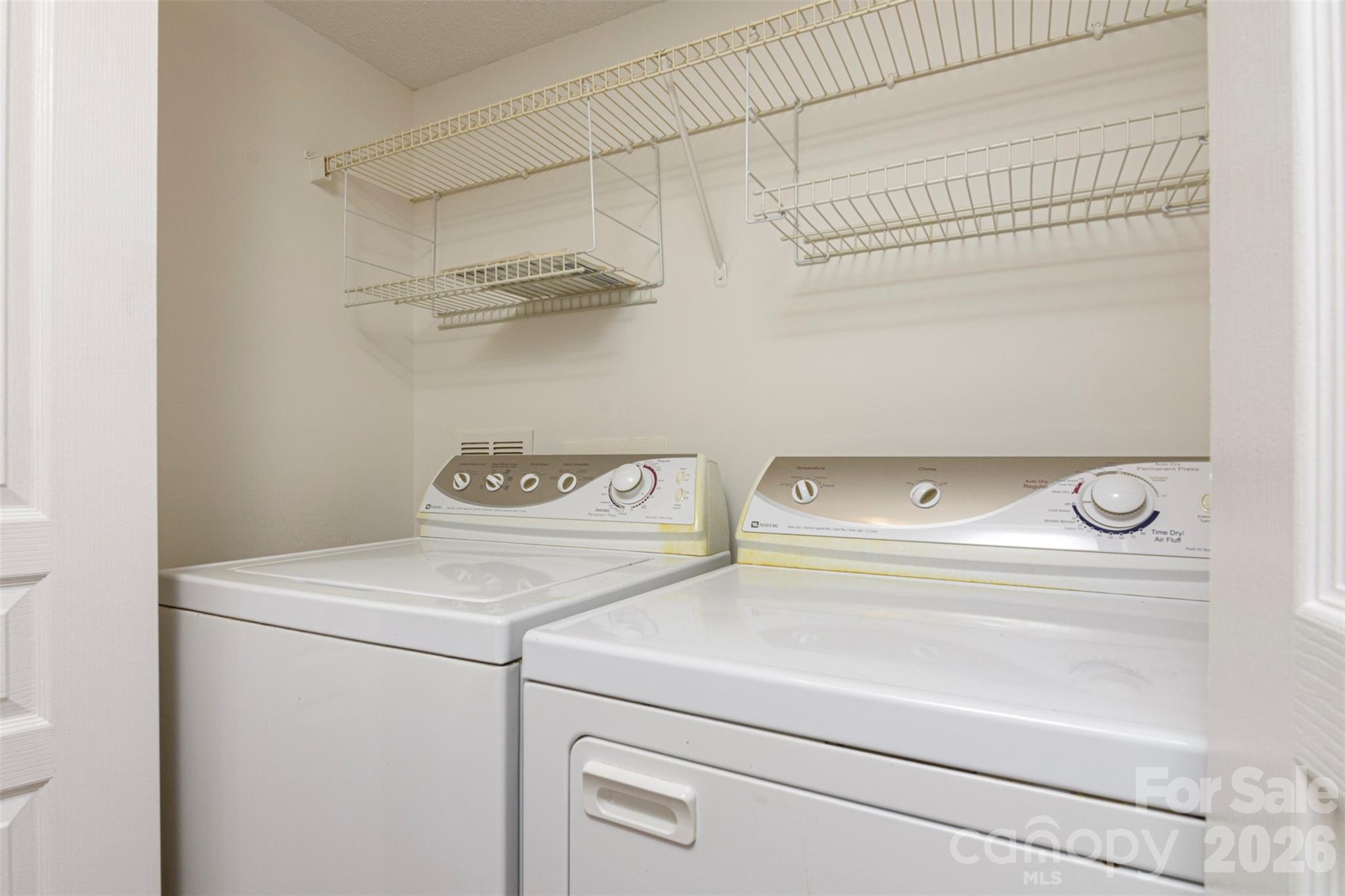 1405 Deermouse Way Property Photo 29