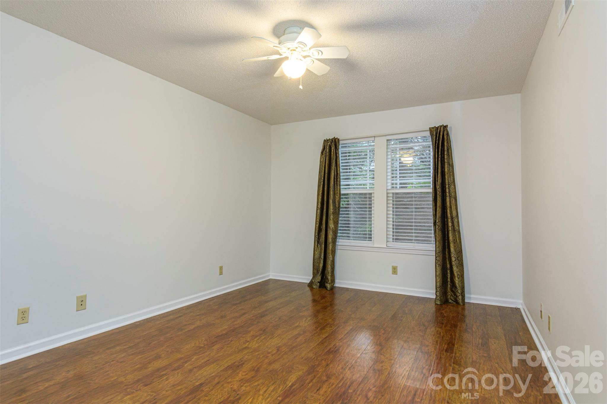 1405 Deermouse Way Property Photo 30
