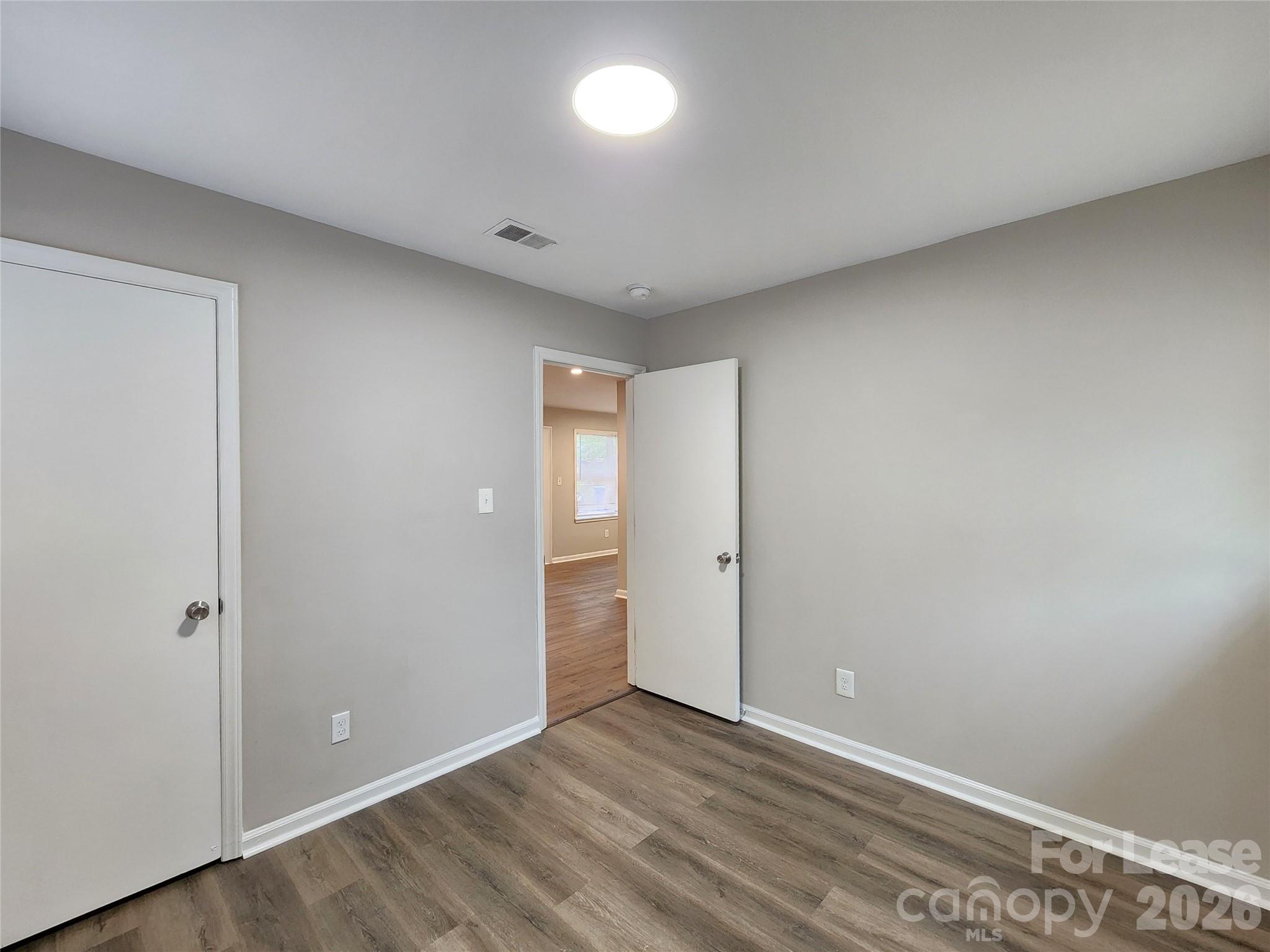 1531 E Liberty Street Property Photo 8