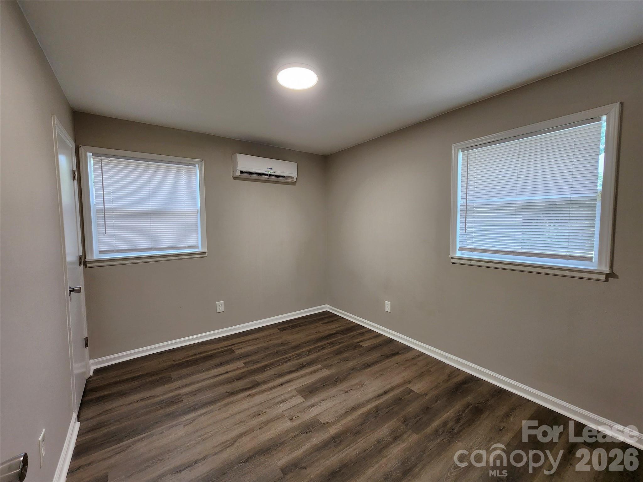 1531 E Liberty Street Property Photo 10