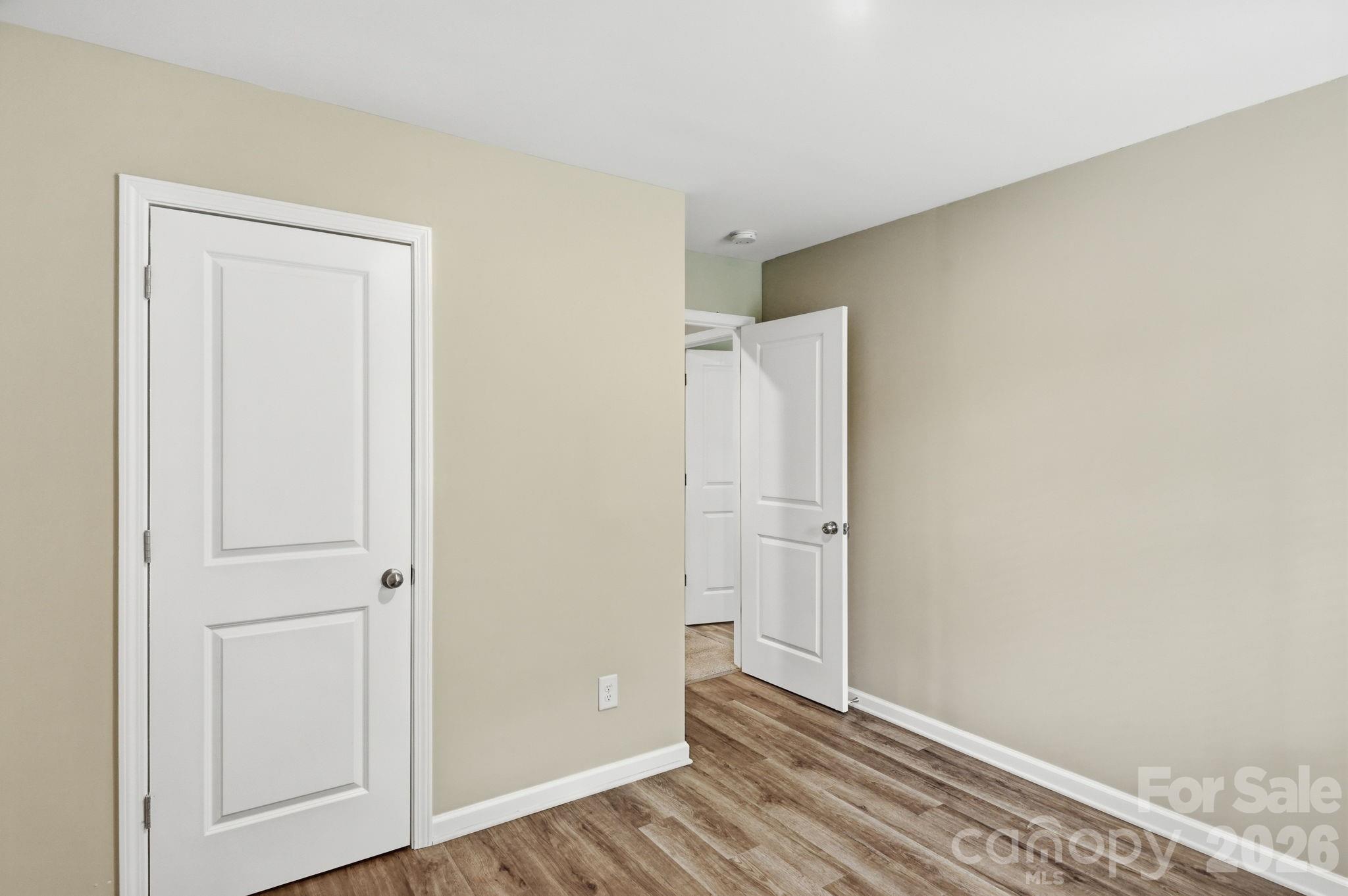 248 Valleybrook Lane Property Photo 18
