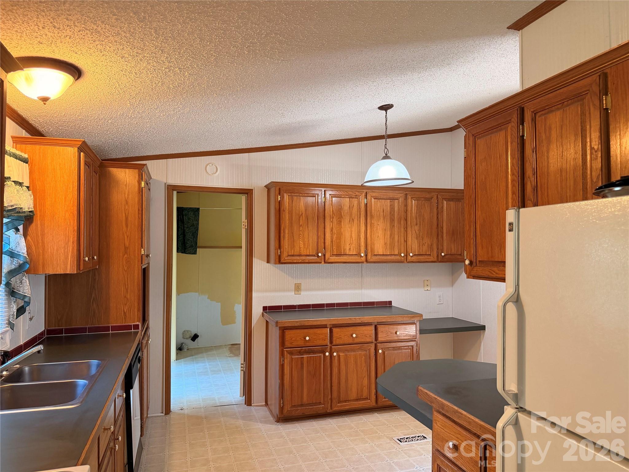 4851 Mounira Avenue Property Photo 7
