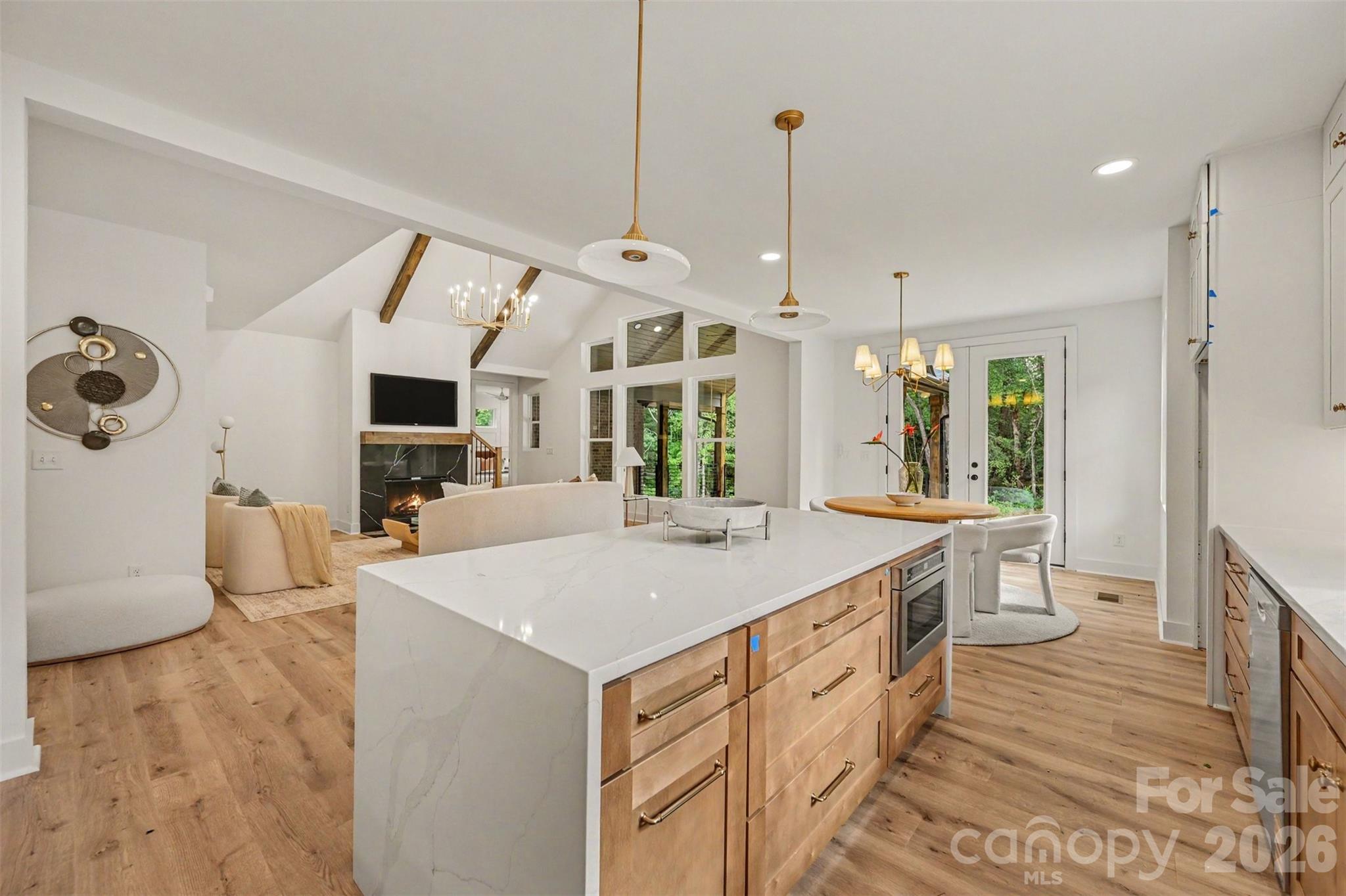 401 7th Street Property Photo 5