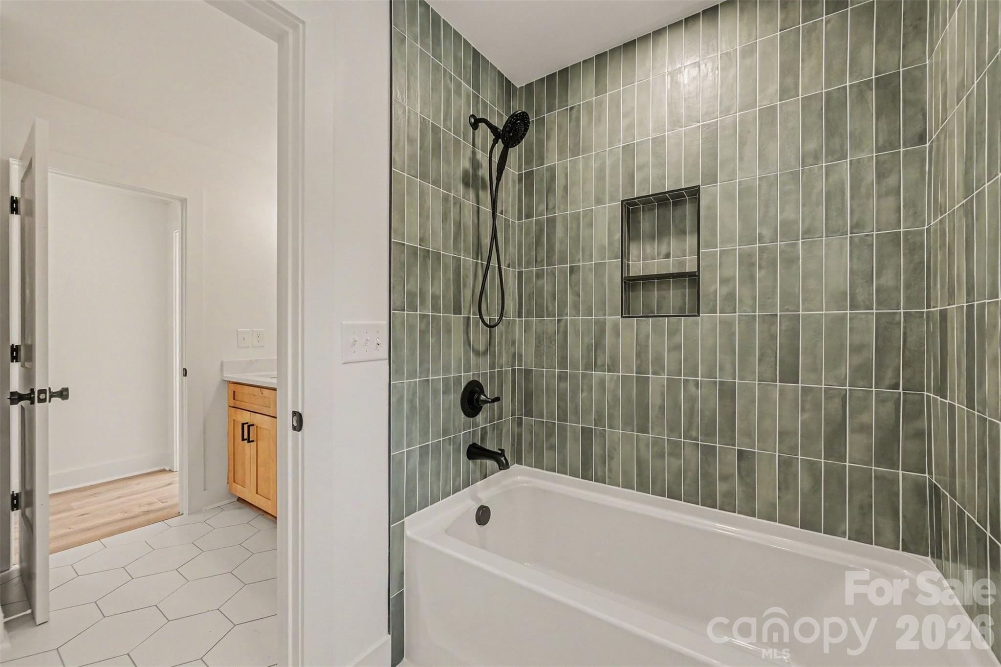 401 7th Street Property Photo 17
