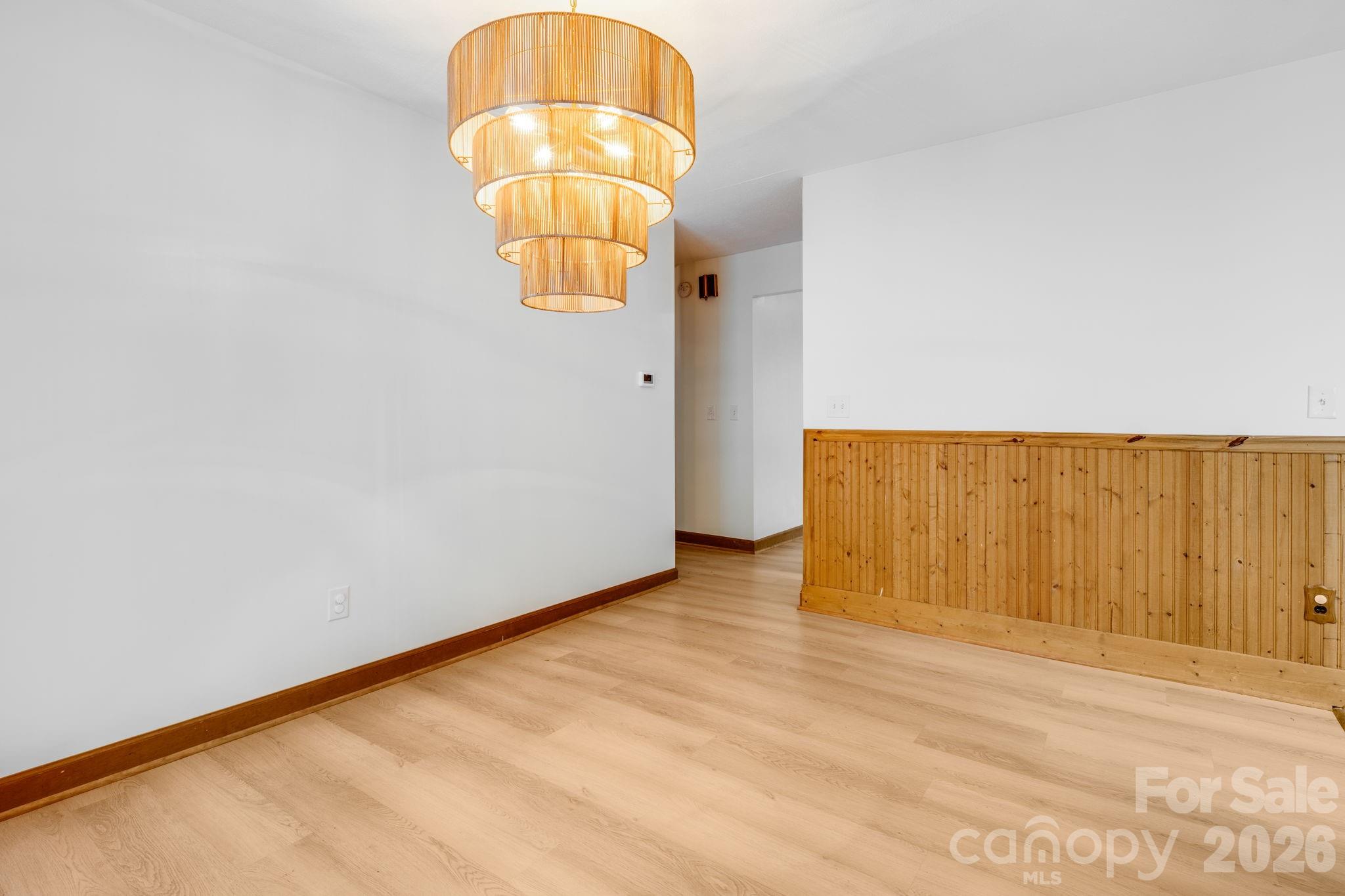 423 Rambling Drive Property Photo 16