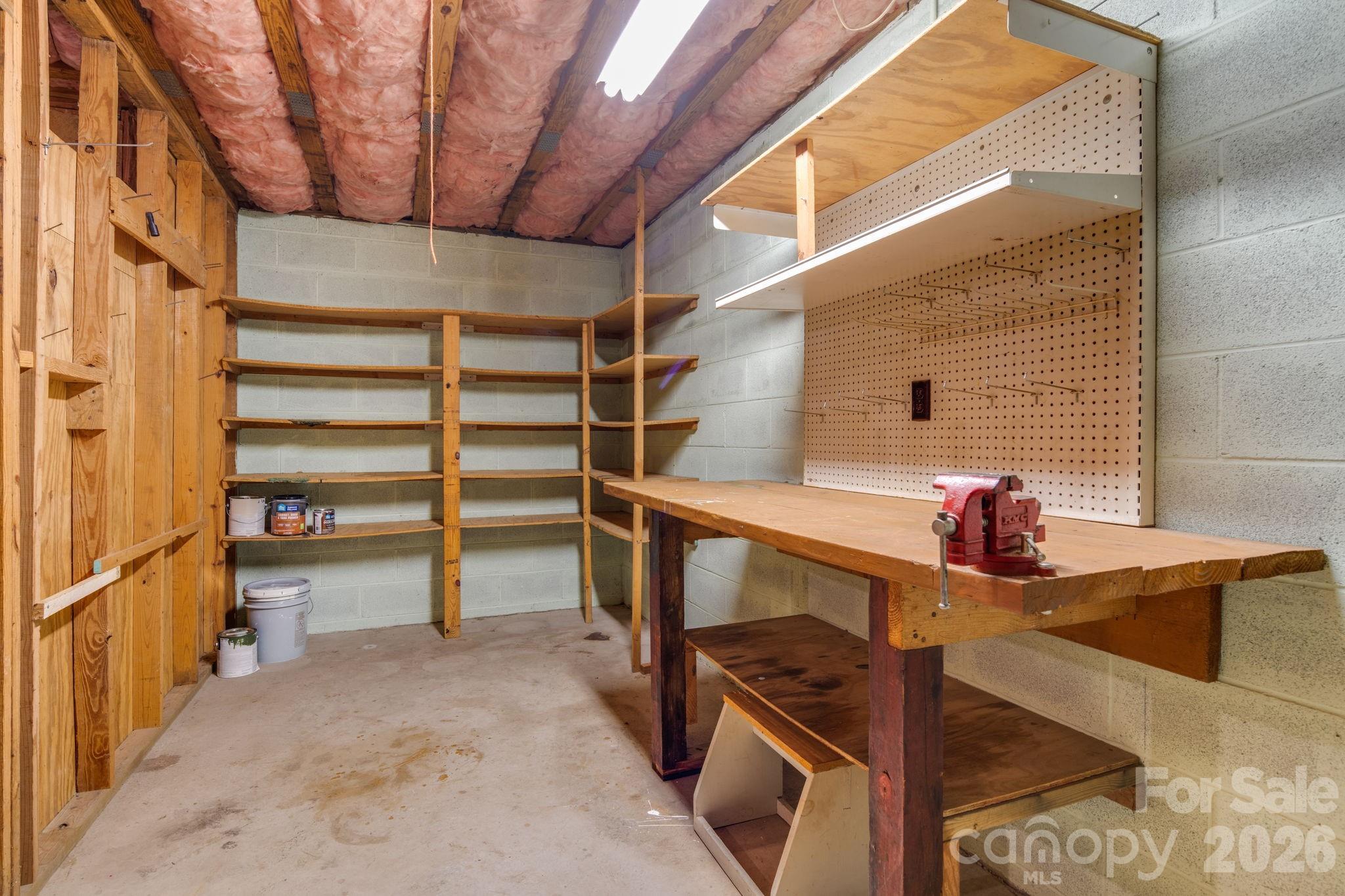 423 Rambling Drive Property Photo 30
