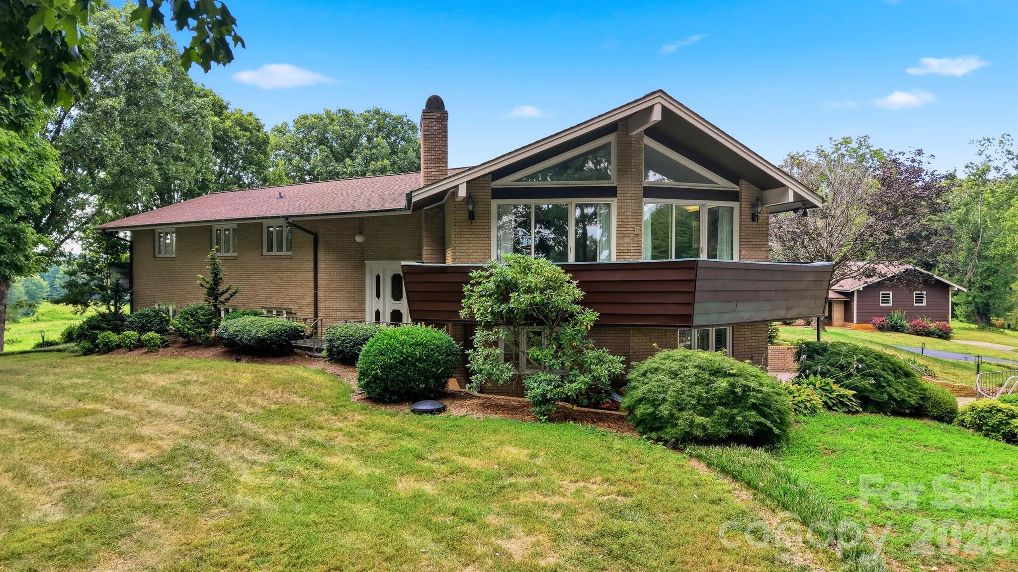 6859 River Bend Road Property Photo 1
