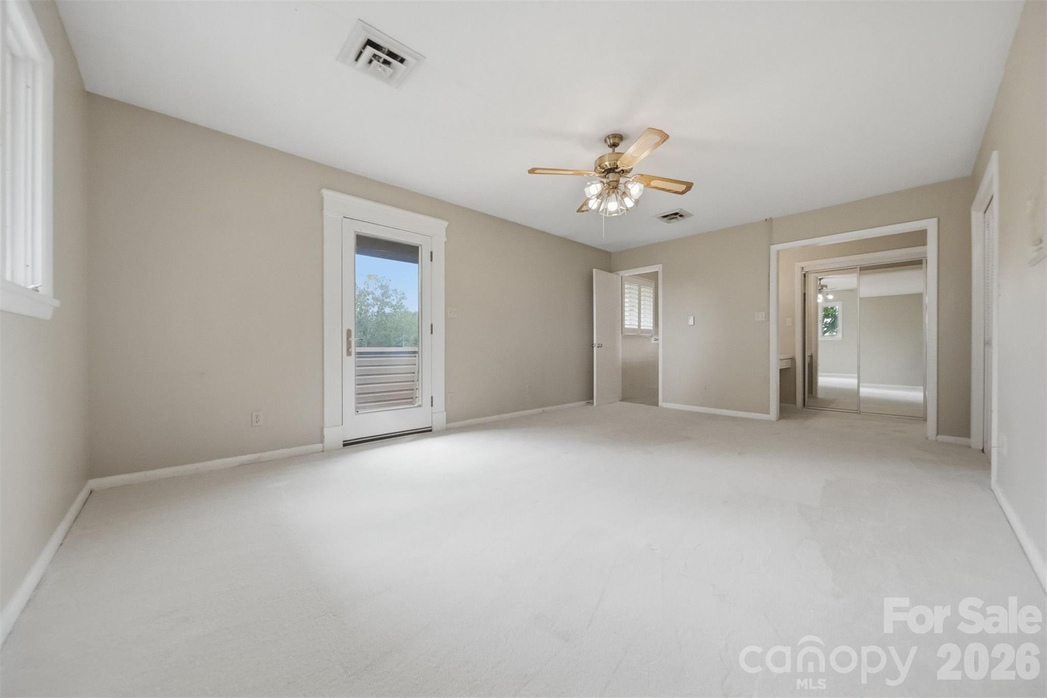 6859 River Bend Road Property Photo 16
