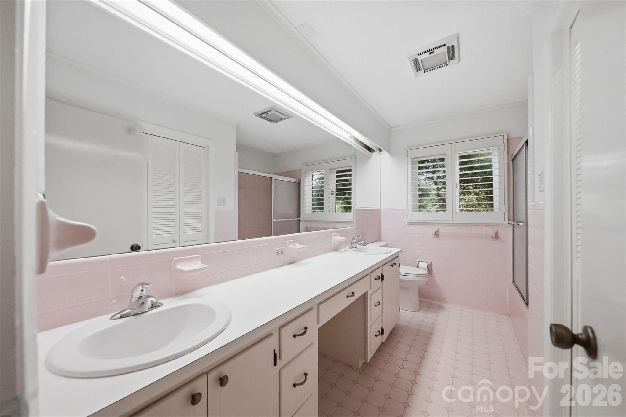 6859 River Bend Road Property Photo 34
