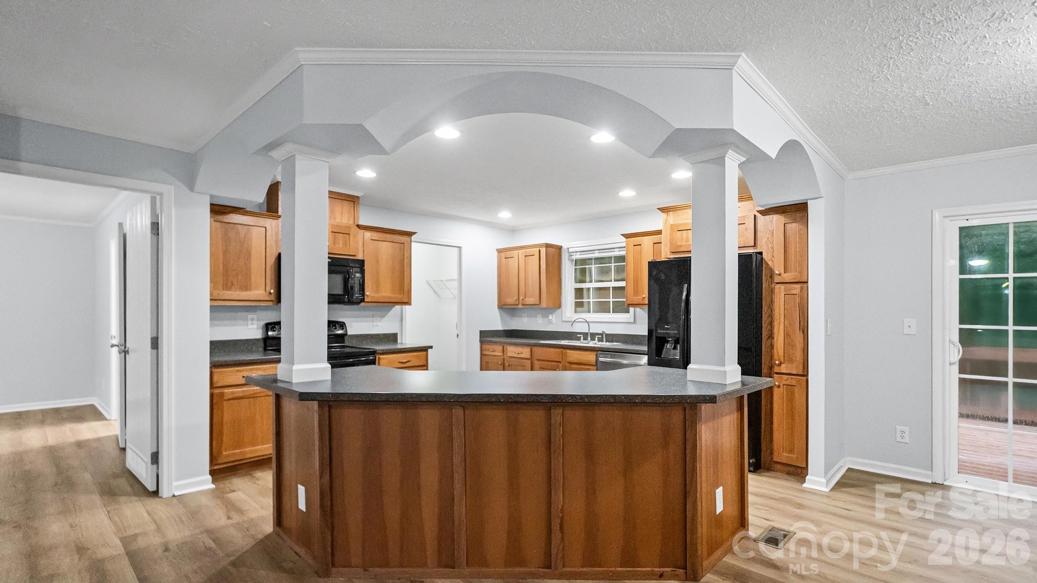 1185 Galway Lane Property Photo 6