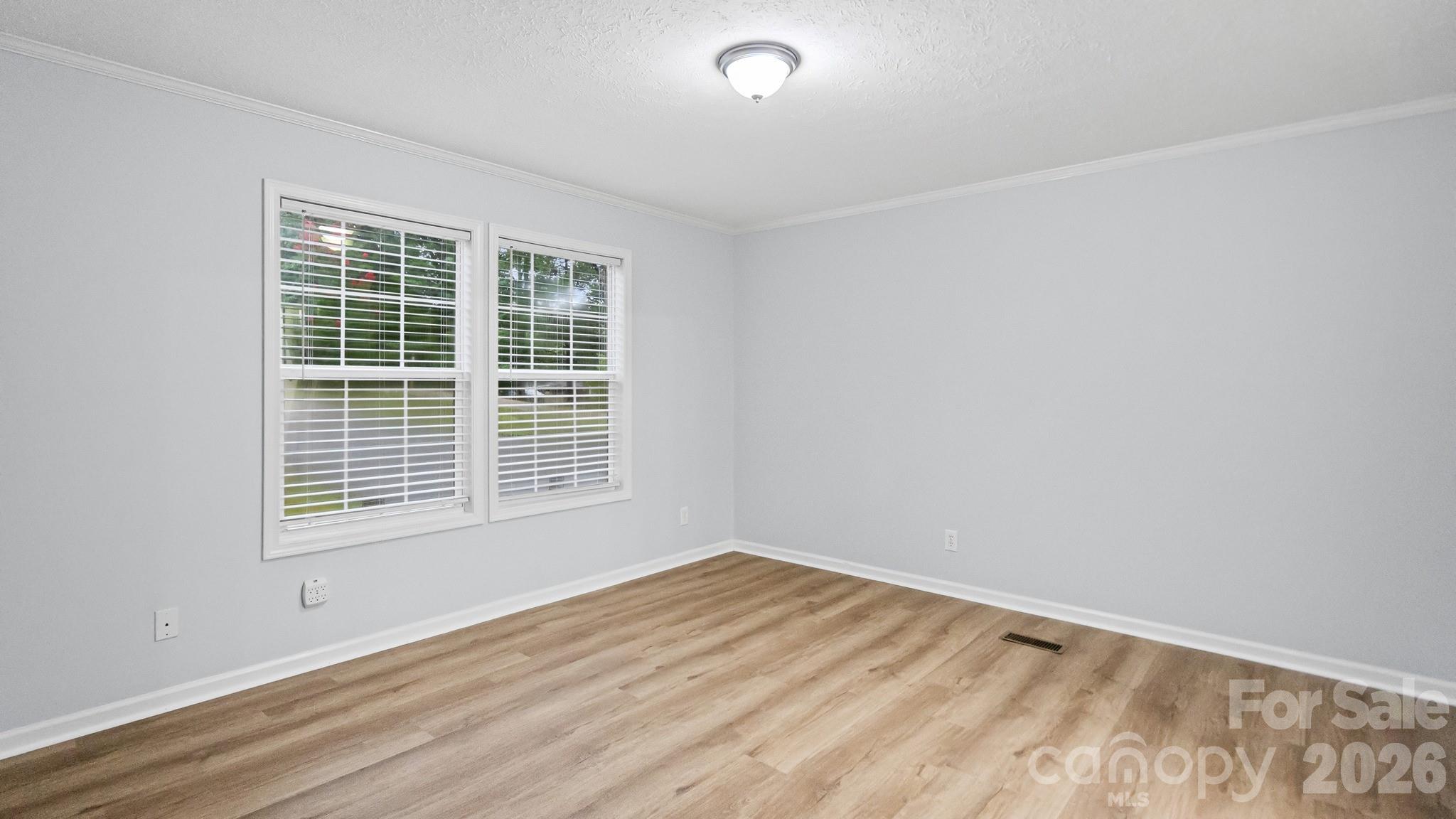 1185 Galway Lane Property Photo 16