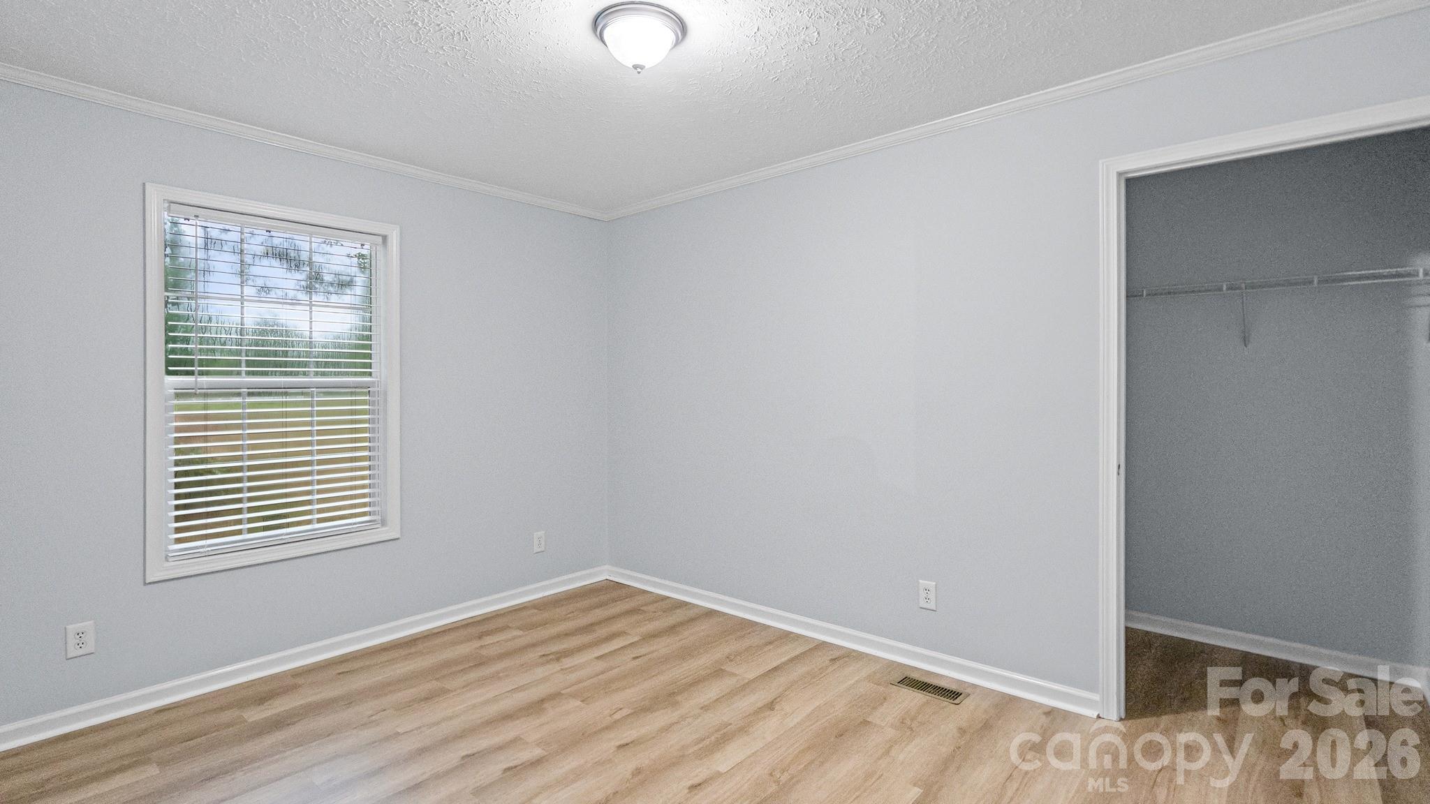 1185 Galway Lane Property Photo 23