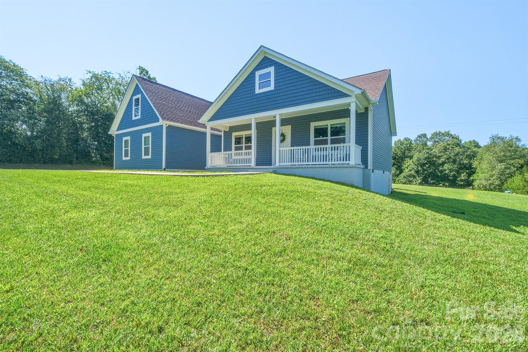 3154 Ne 43rd Avenue Property Photo 3