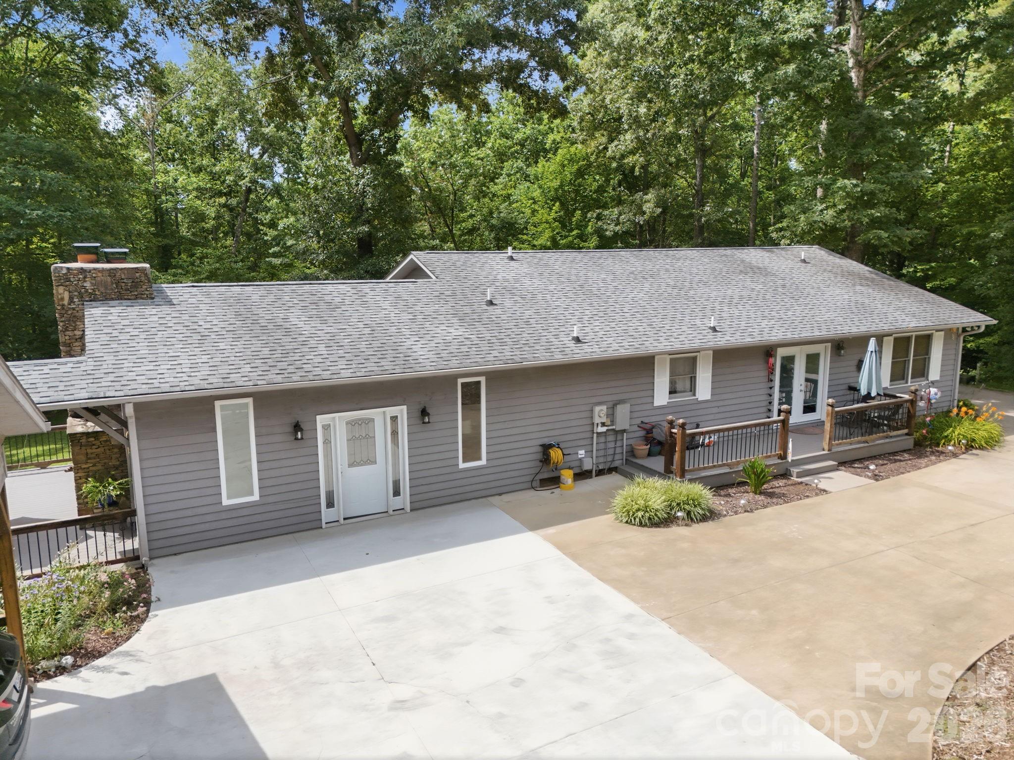 798 Worley Road Property Photo 4