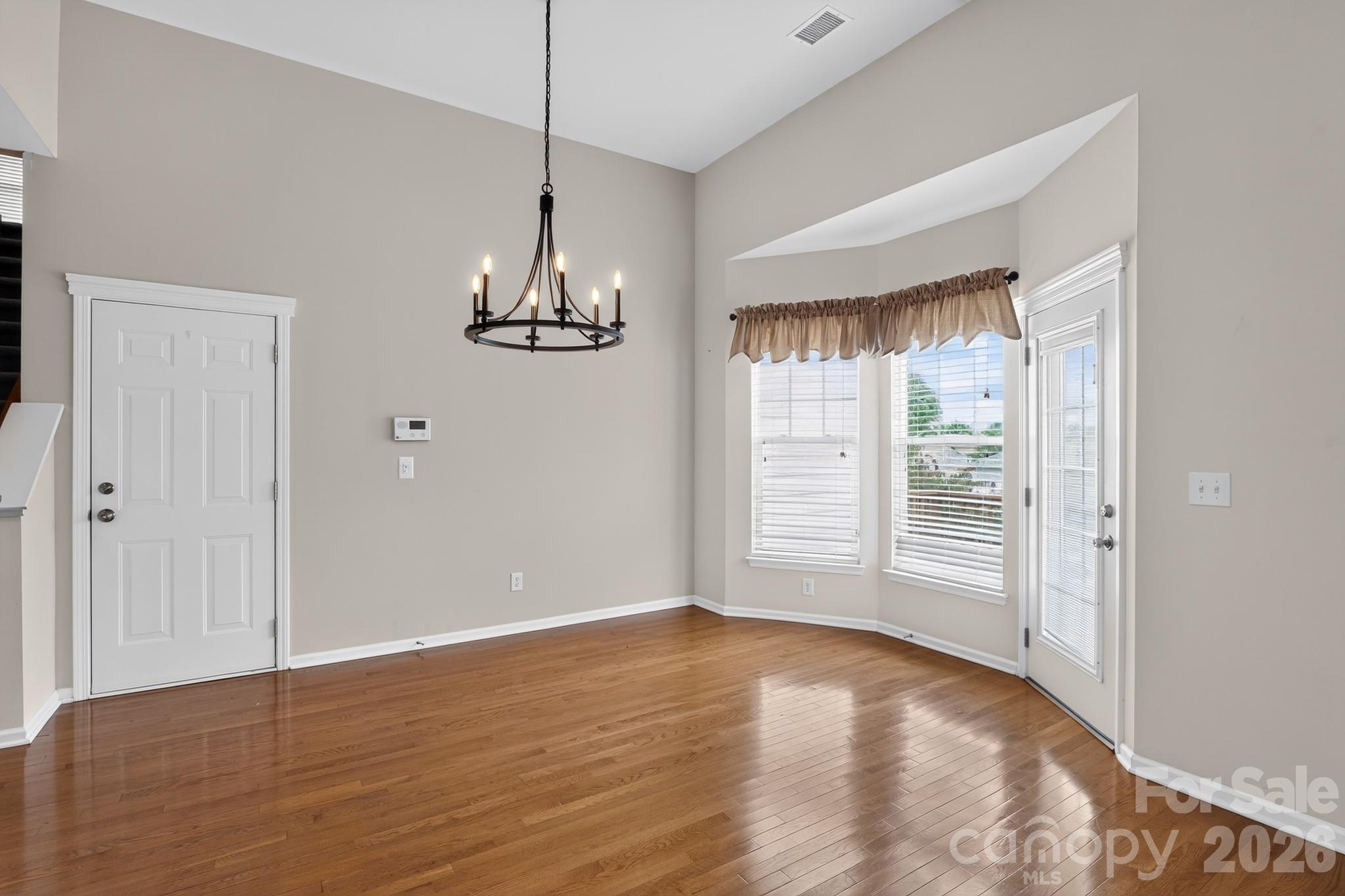 5918 Phyliss Lane Property Photo 5
