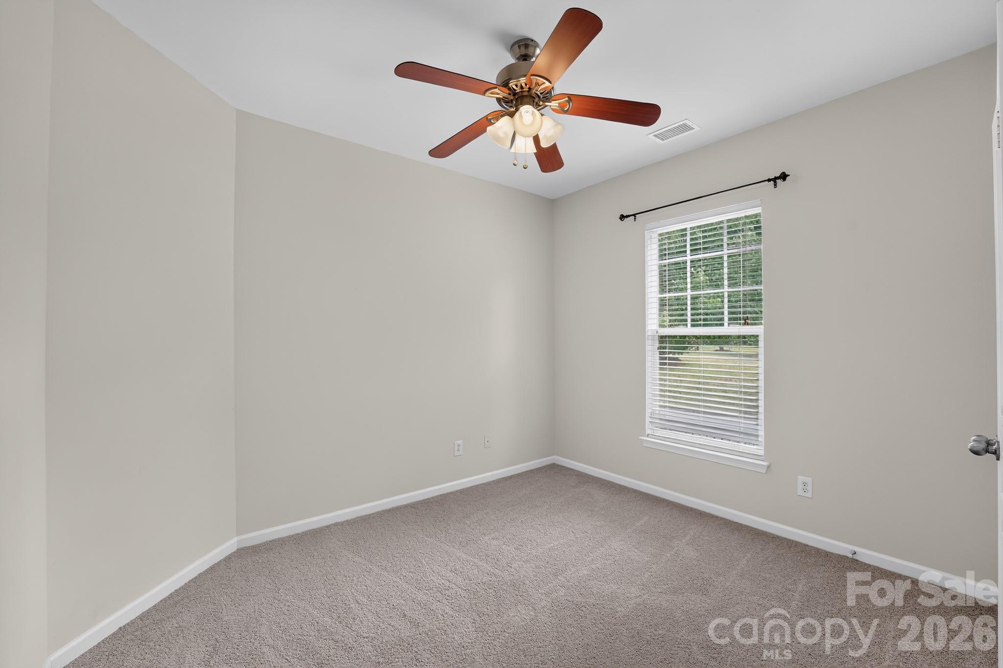 5918 Phyliss Lane Property Photo 9
