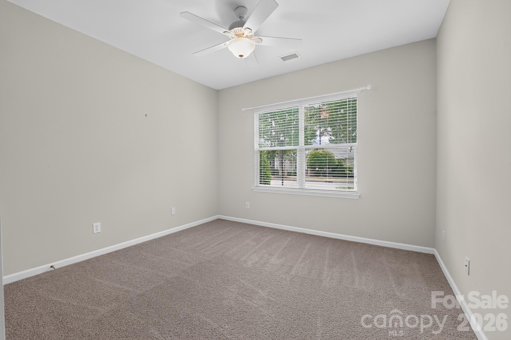 5918 Phyliss Lane Property Photo 10